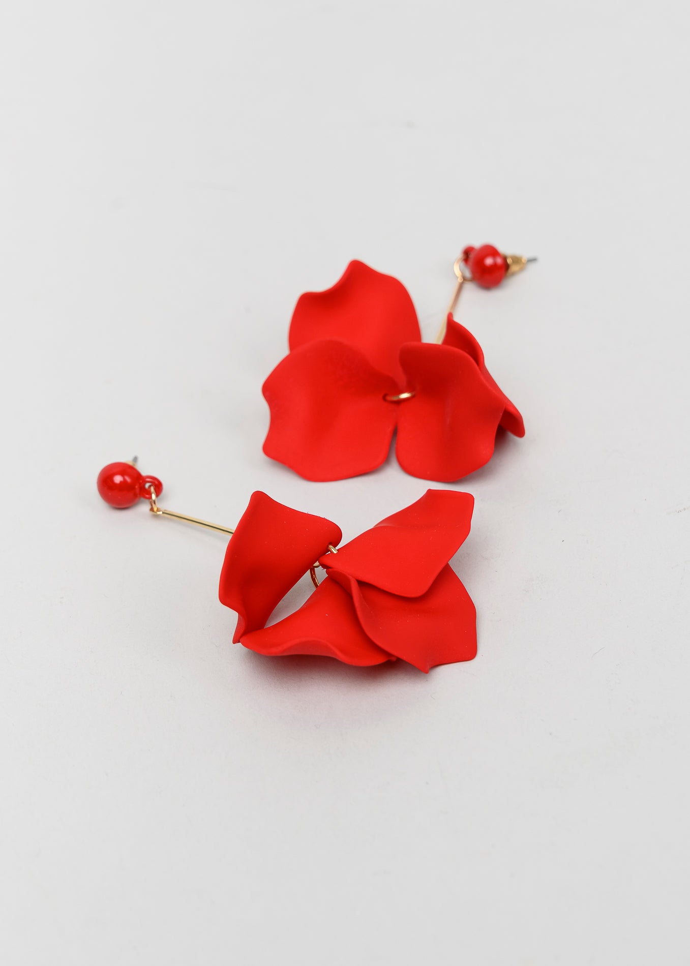 Aretes Barra Flor ROJO