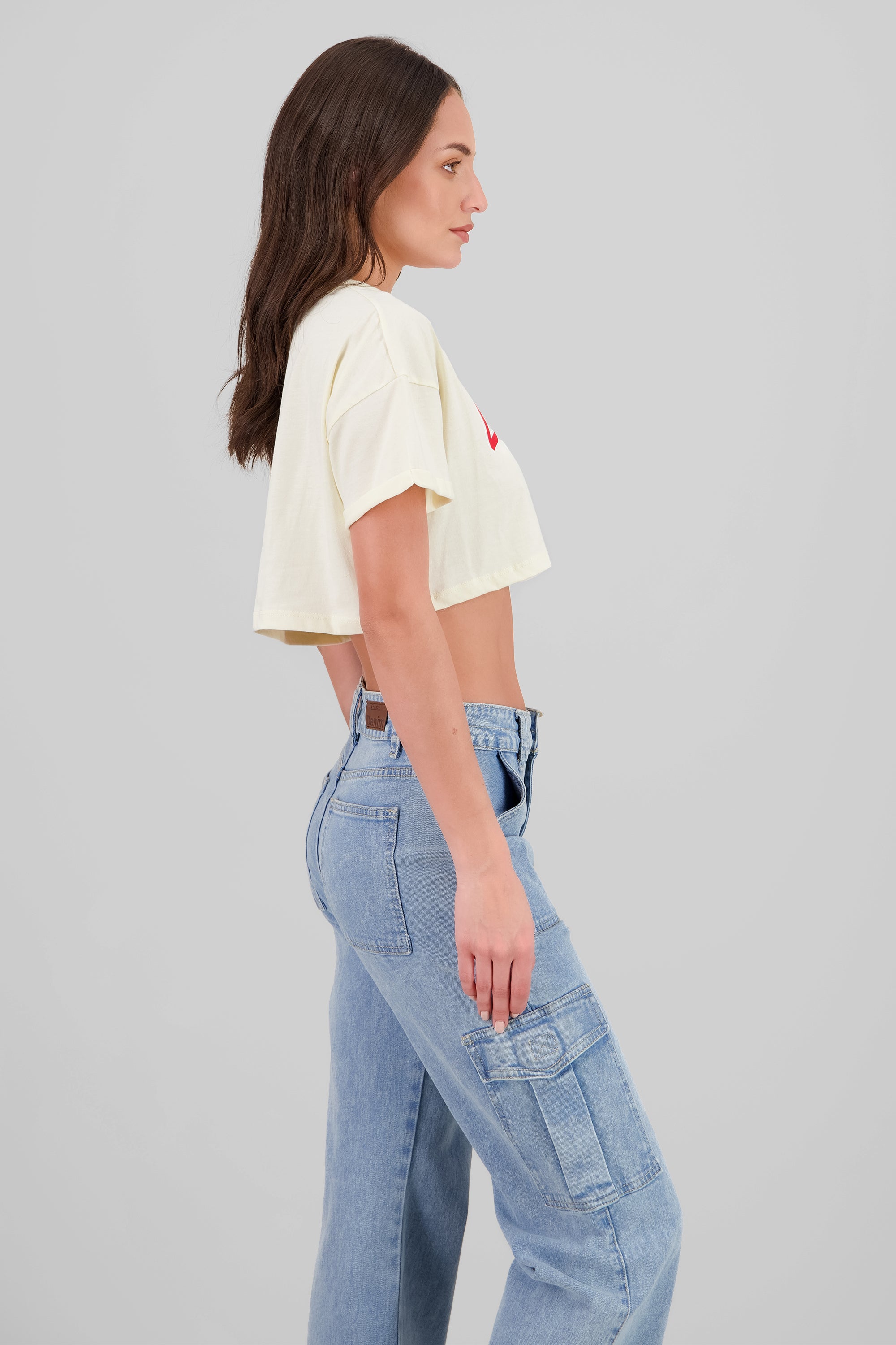 Playera Crop California CREMA