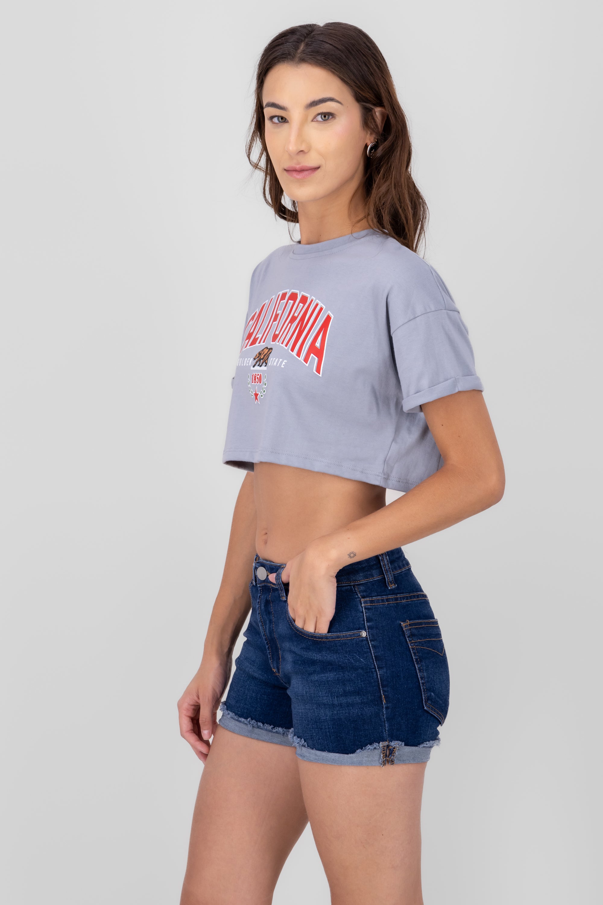 Playera Crop California PLATA