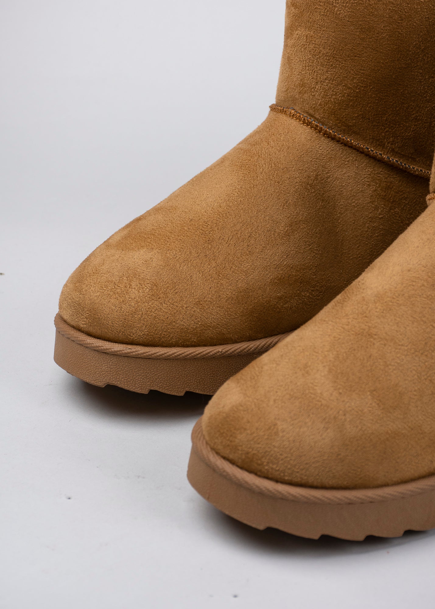 Bota corta peluche CAMELLO