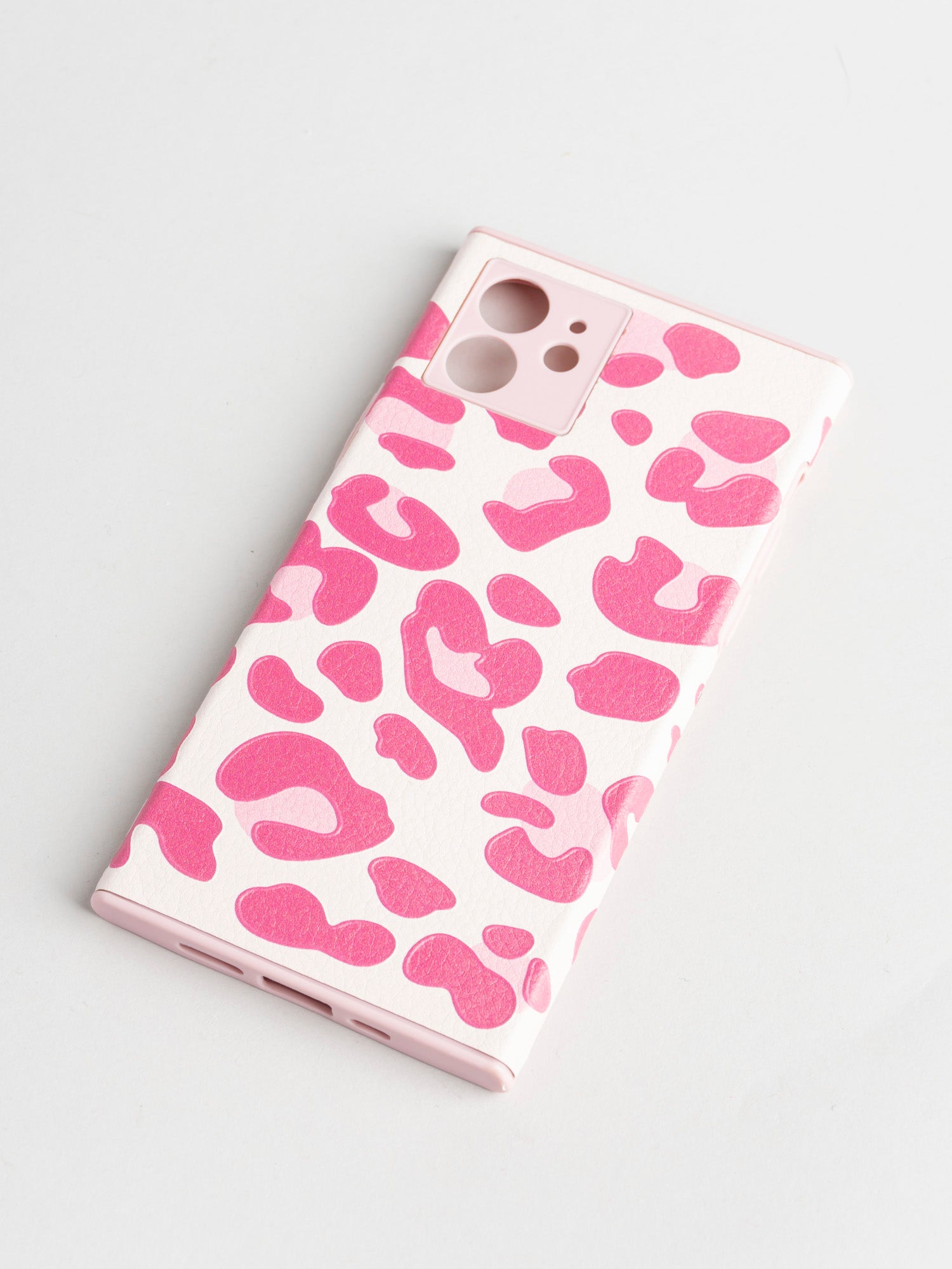 Funda celular i12 animal print ROSA