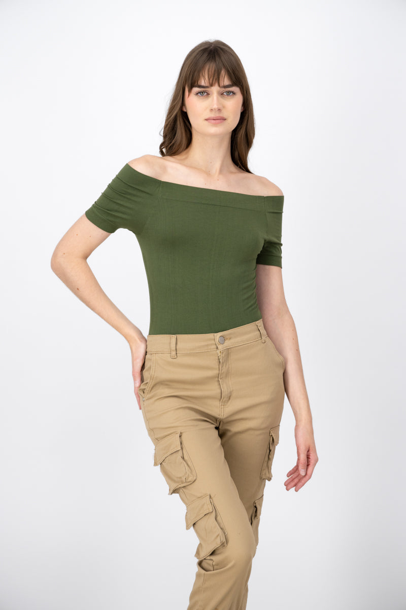 Bodysuit Liso Hombros Descubiertos VERDE CAZADOR