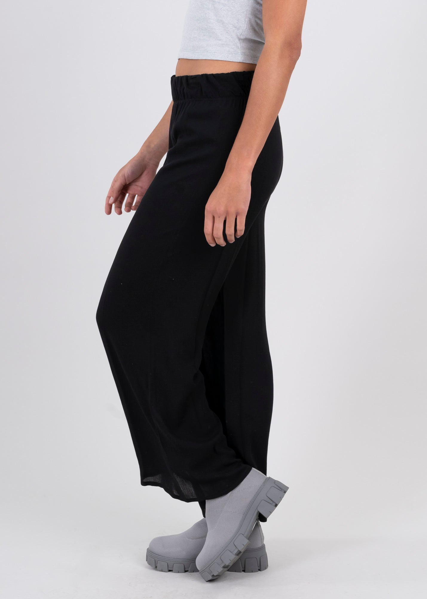 Pantalón  Amplio NEGRO