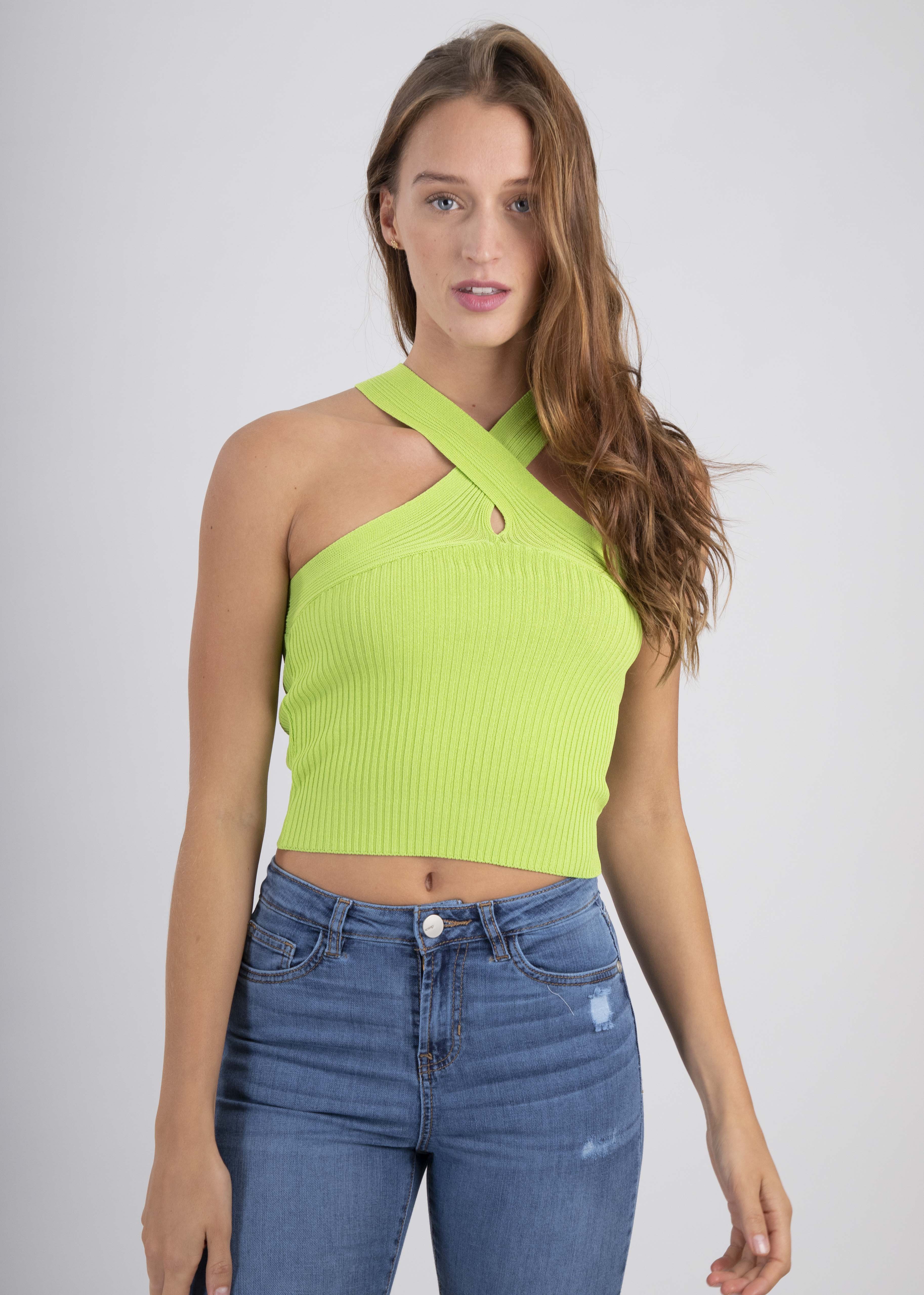 Top tejido cuello halter VERDE LIMA