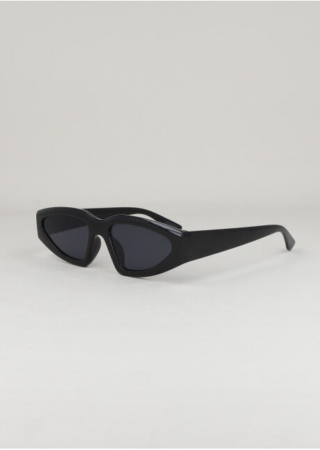 Triangular elongated lenses BLACK