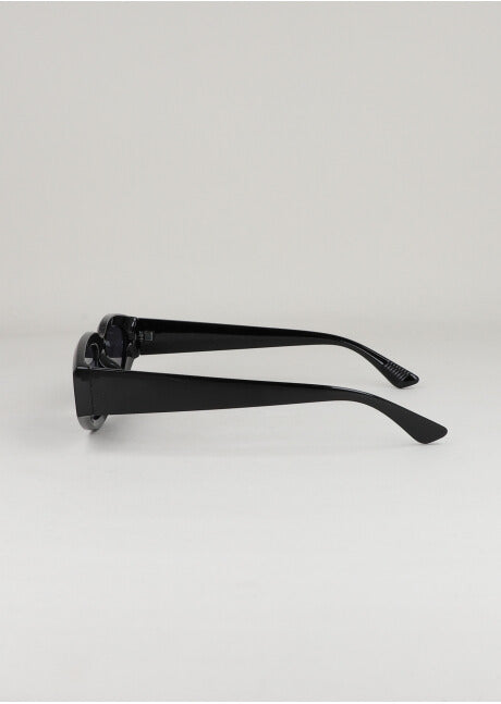 Triangular elongated lenses BLACK