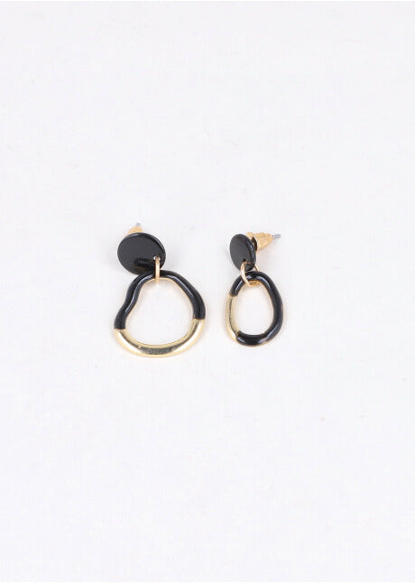 Aretes Forma Color NEGRO