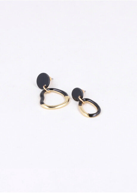 Aretes Forma Color NEGRO