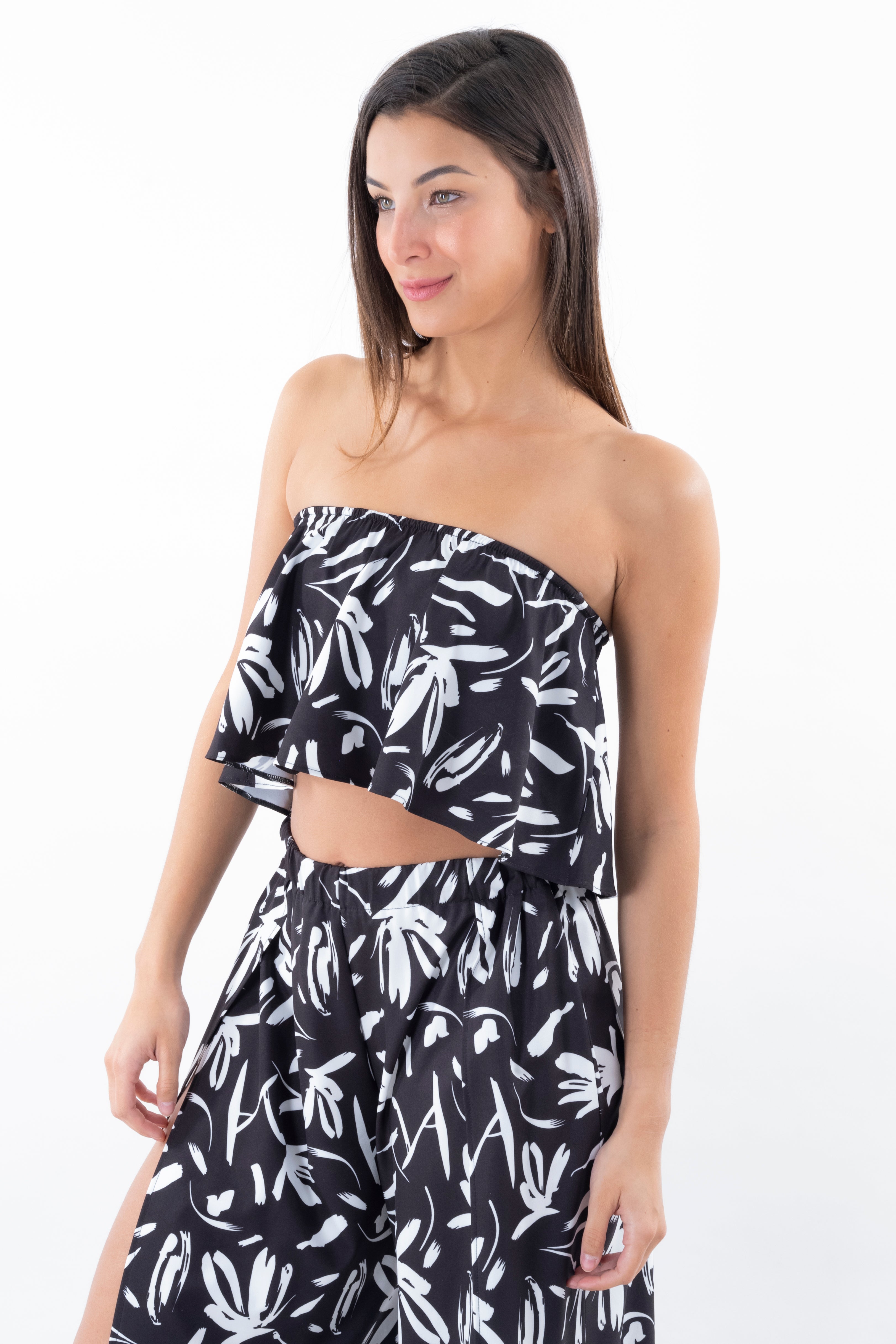 Top strapless suelto flores NEGRO COMBO