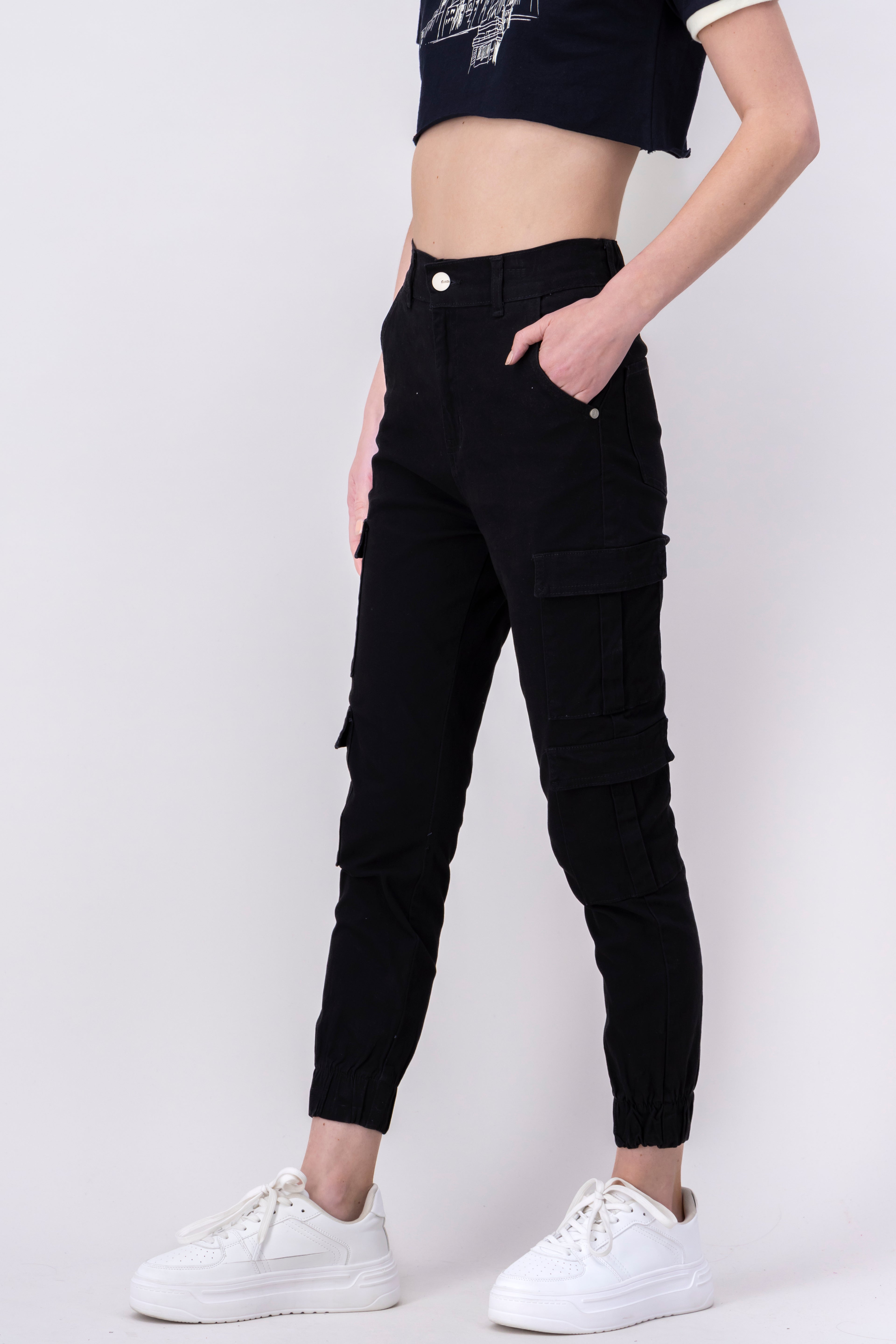 Jeans charge with 4 patch bags BLACK