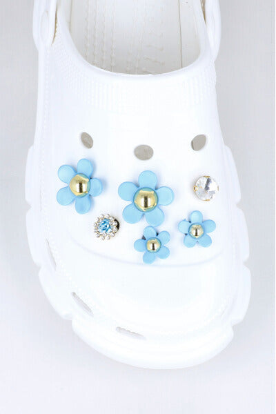 Set 6 piezas charms flores brillos AZUL CIELO