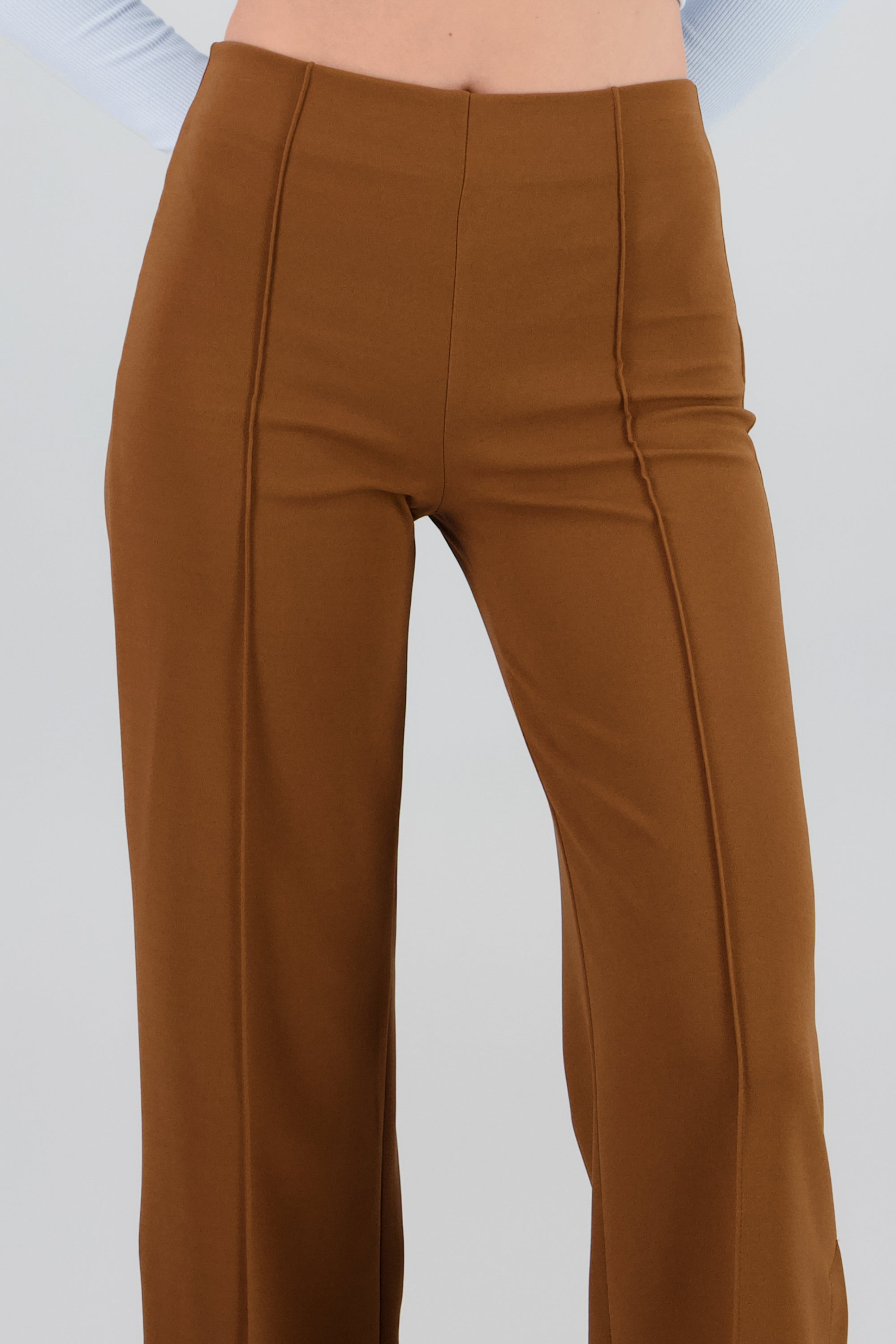 Pantalón Flared Costuras CAFE