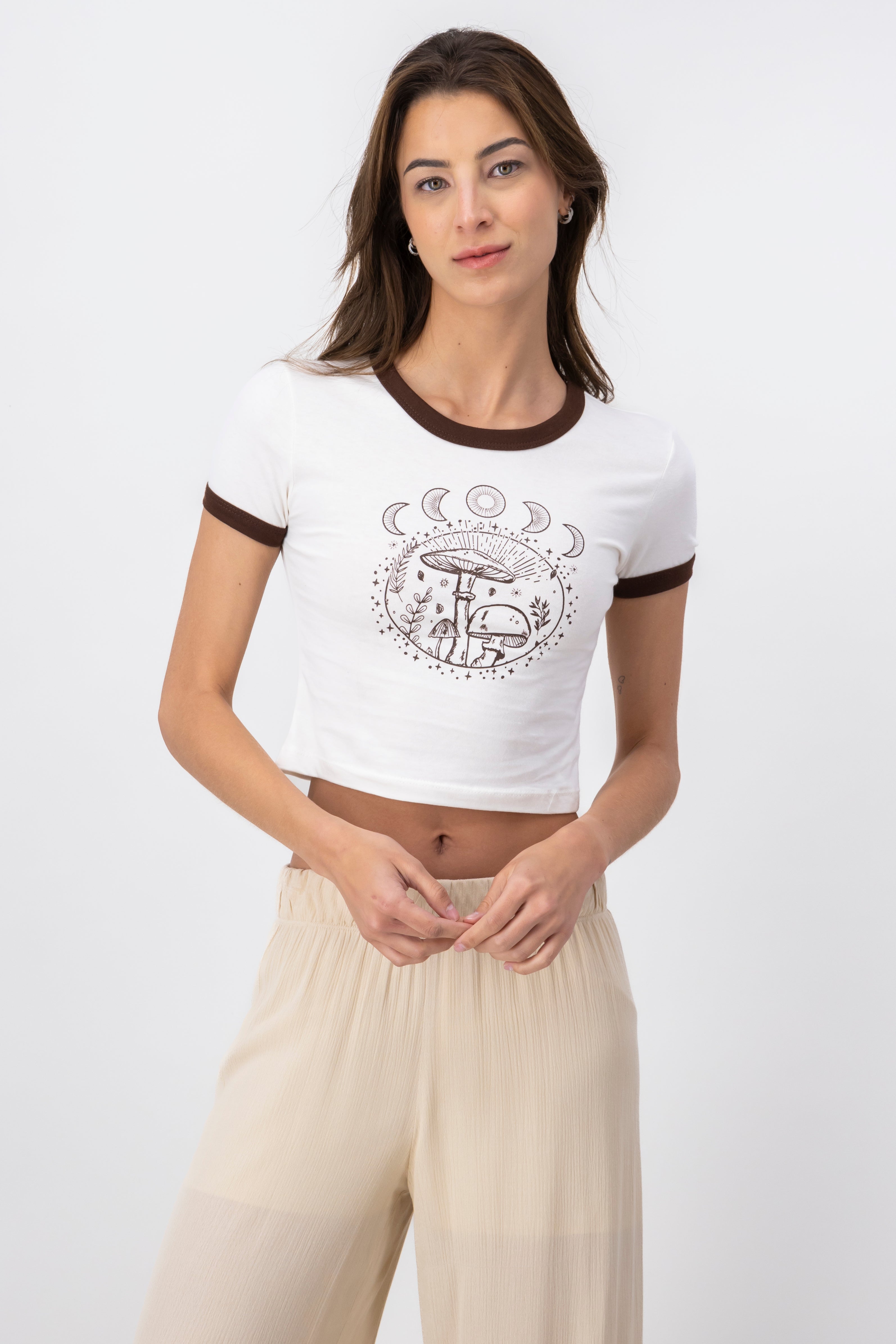 Playera Crop Hongos Lunas HUESO