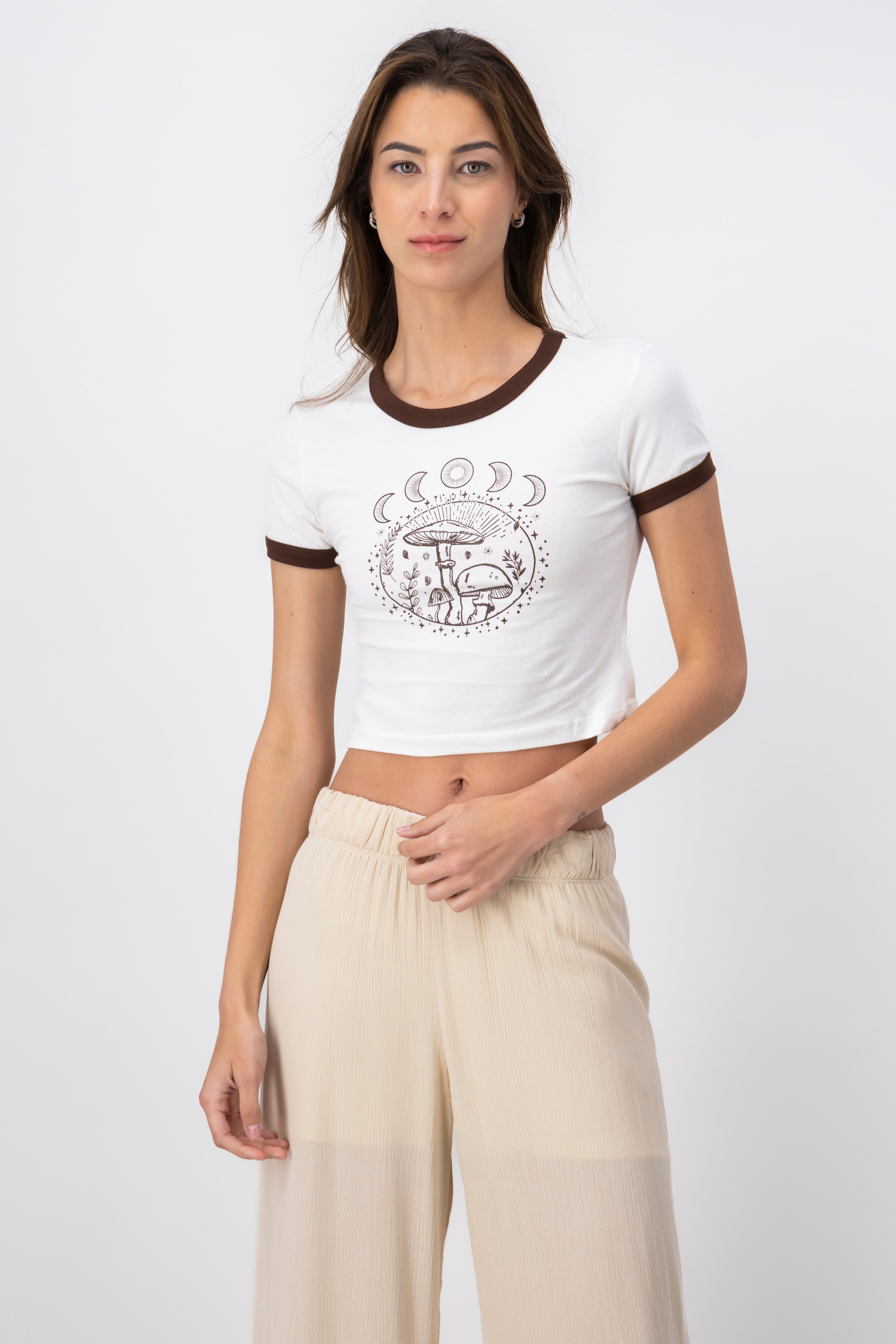 Playera Crop Hongos Lunas HUESO