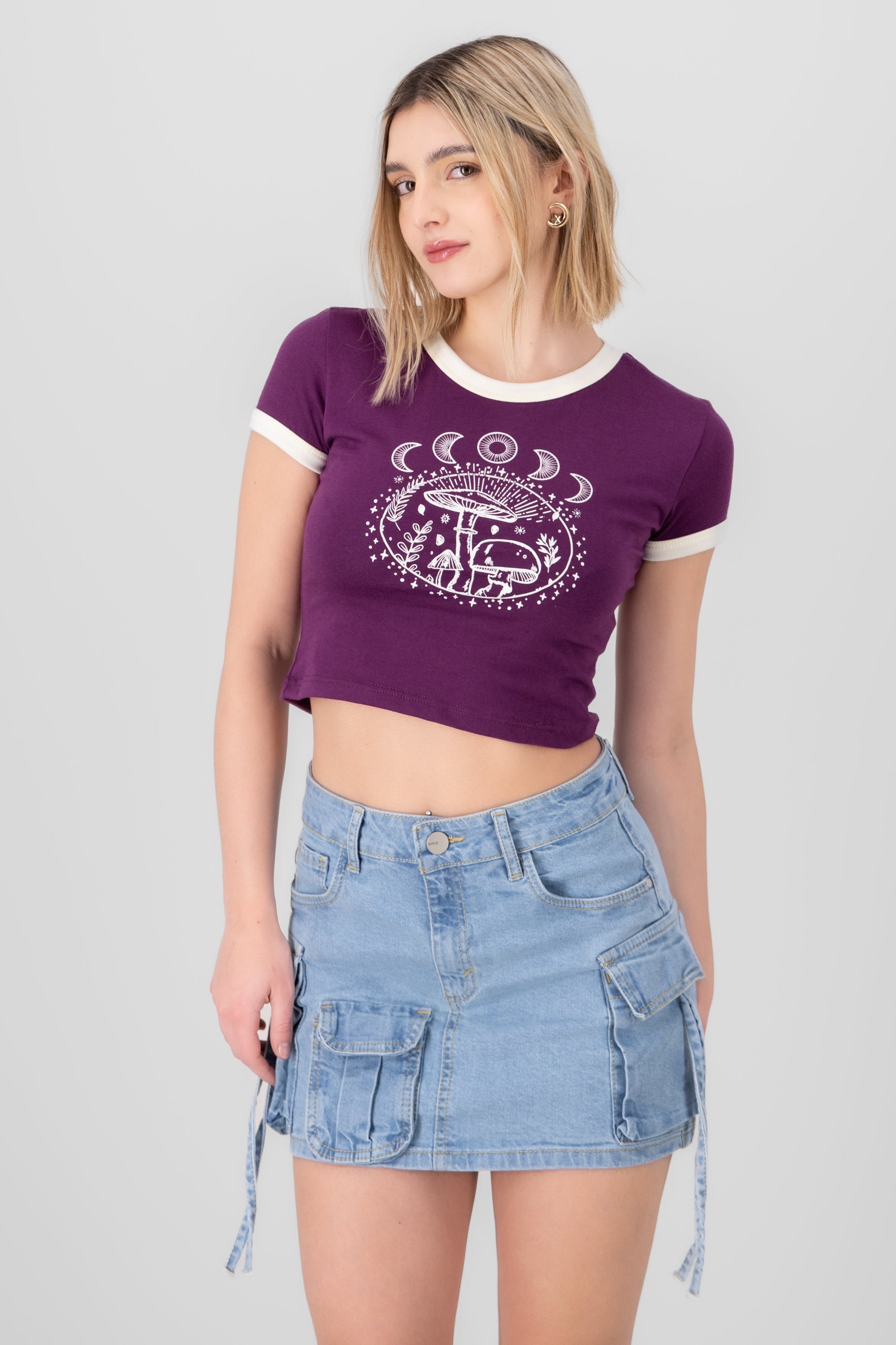 Playera Crop Hongos Lunas BUGAMBILIA