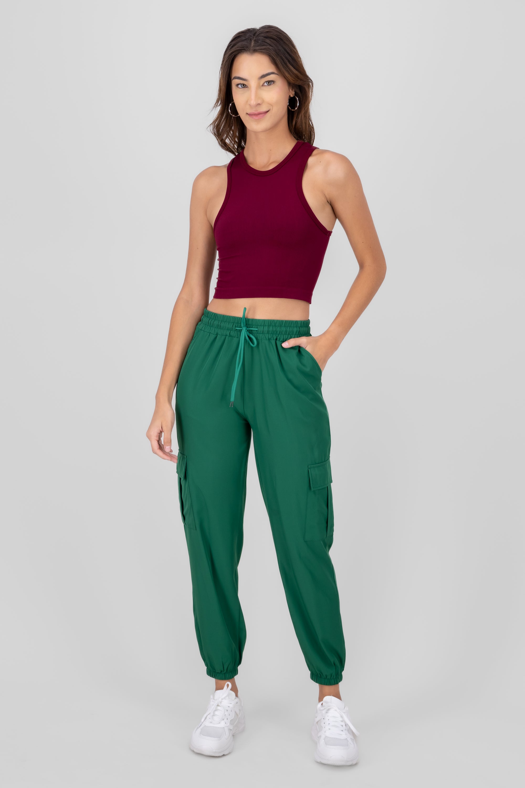 Pantalón Cargo Monocolor Bolsas VERDE CAZADOR