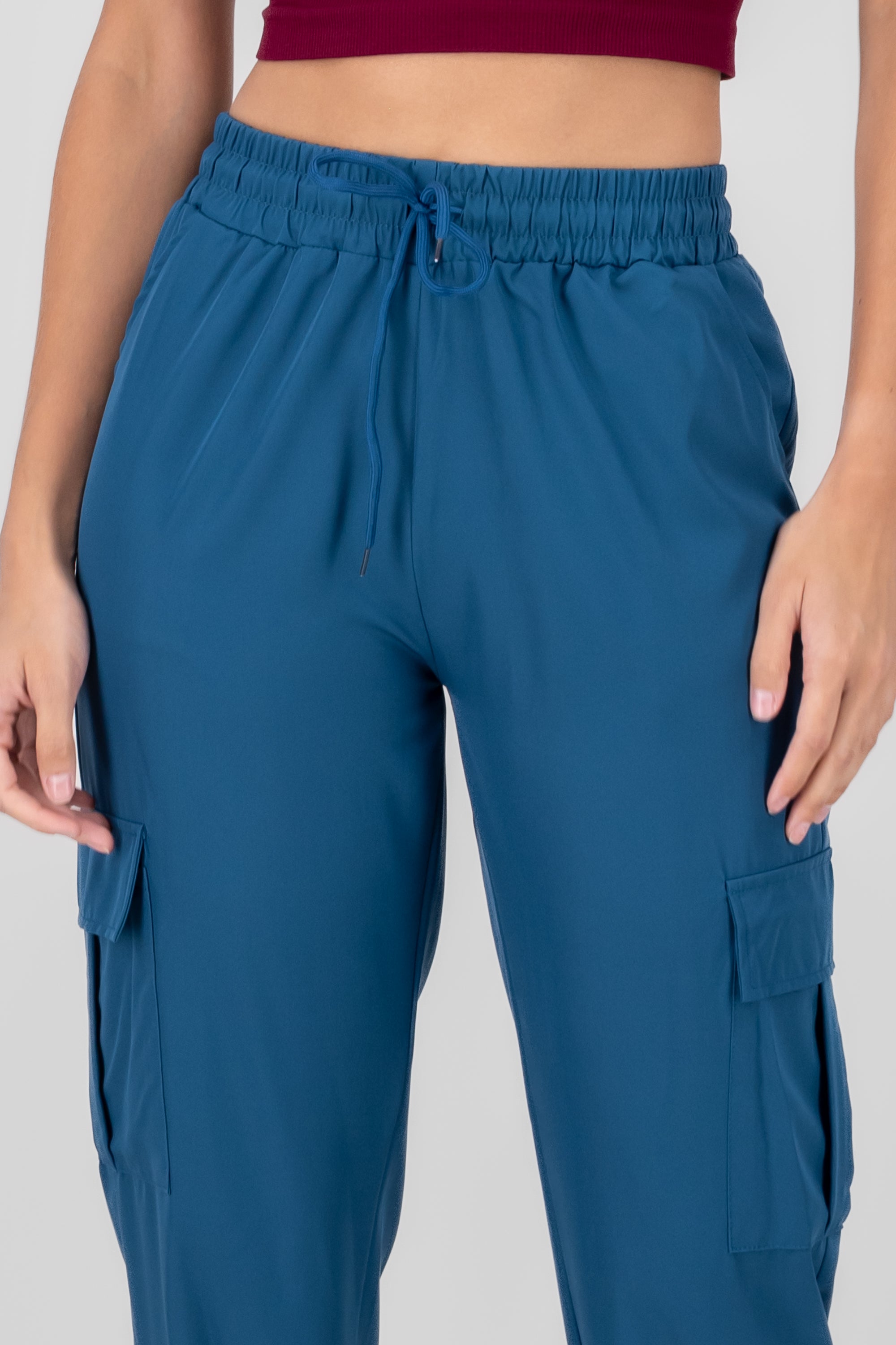 Pantalón Cargo Monocolor Bolsas INDIGO