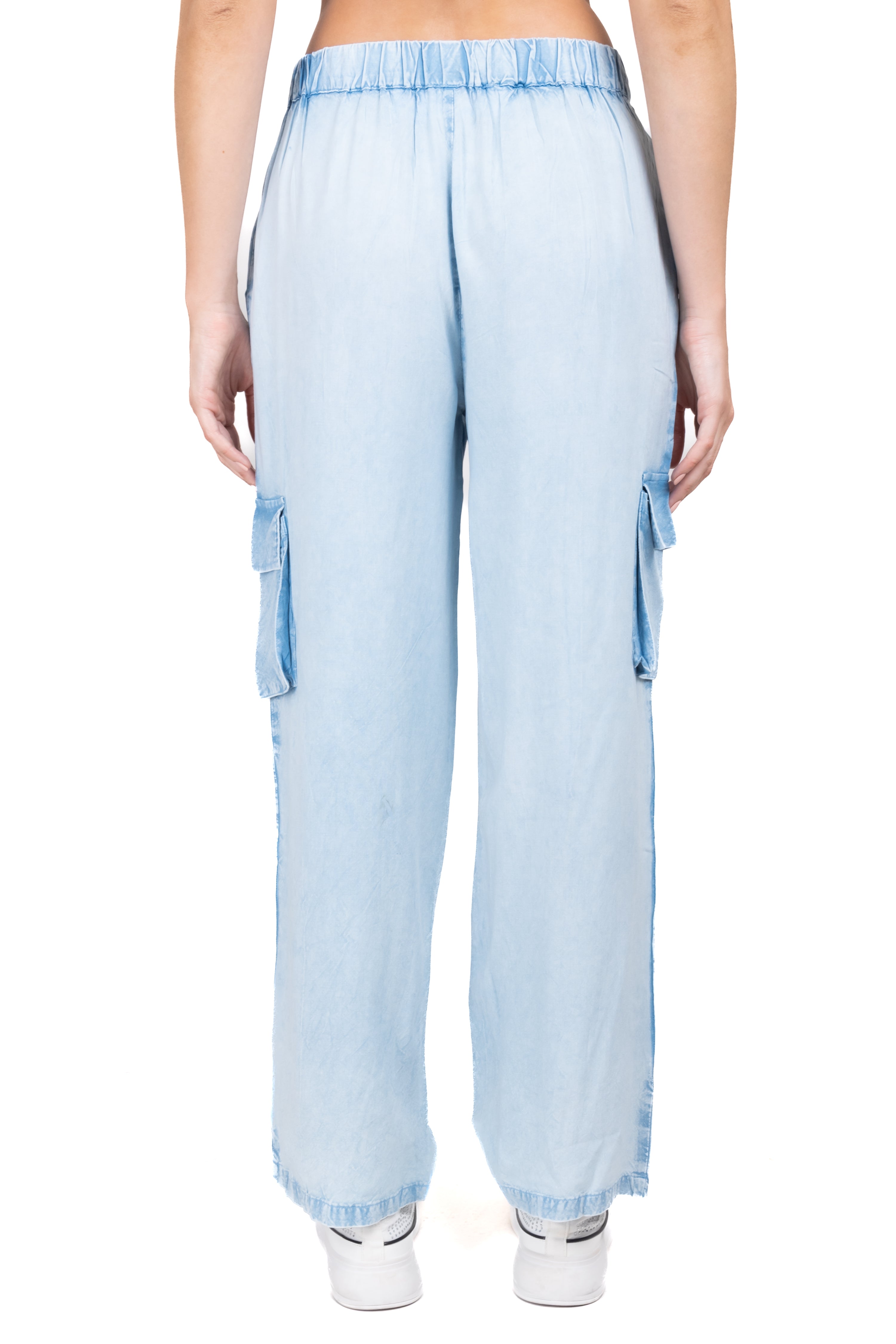 Pantalón cargo denim pierna recta LIGHT WASH