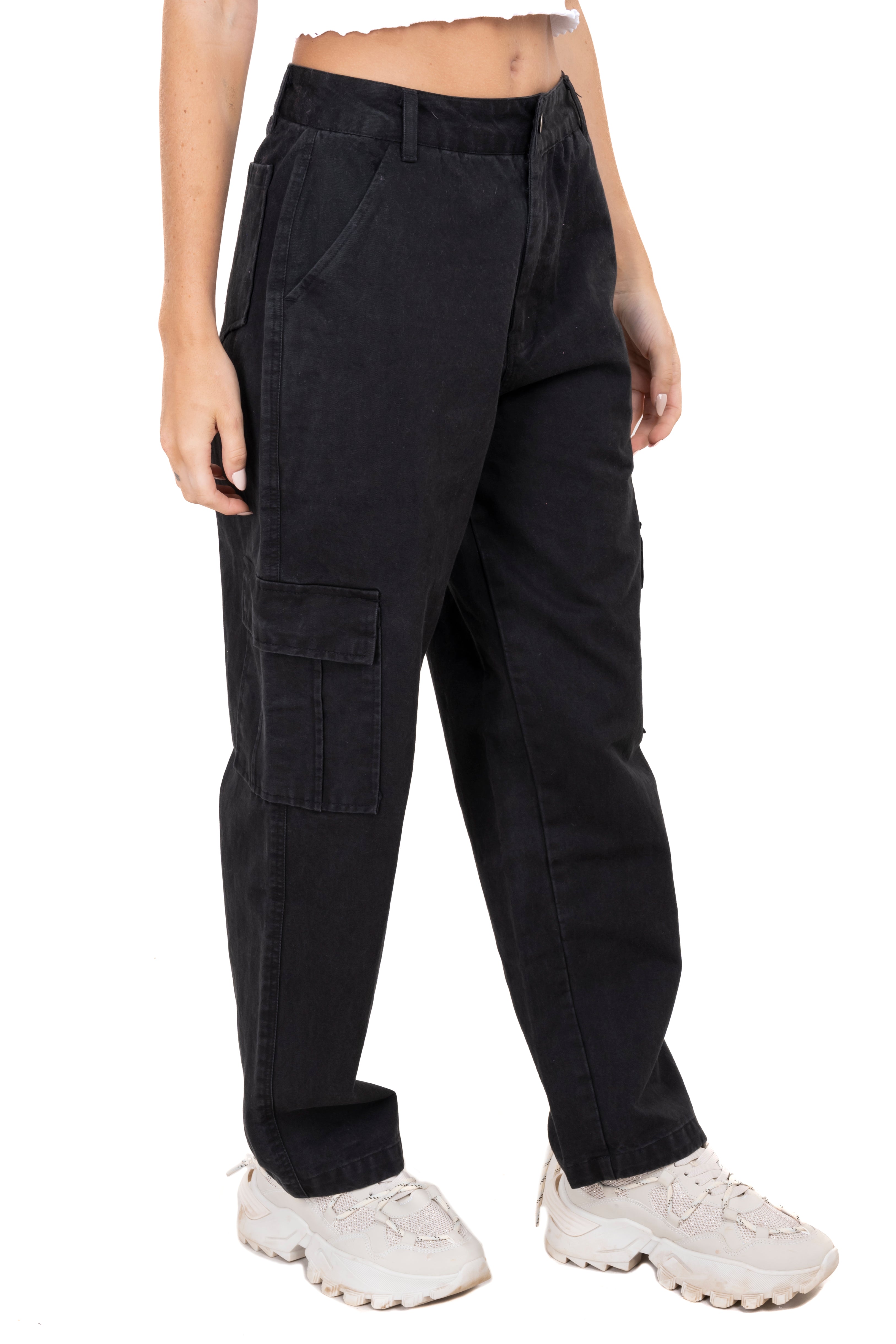 Jeans cargo rectos lisos NEGRO