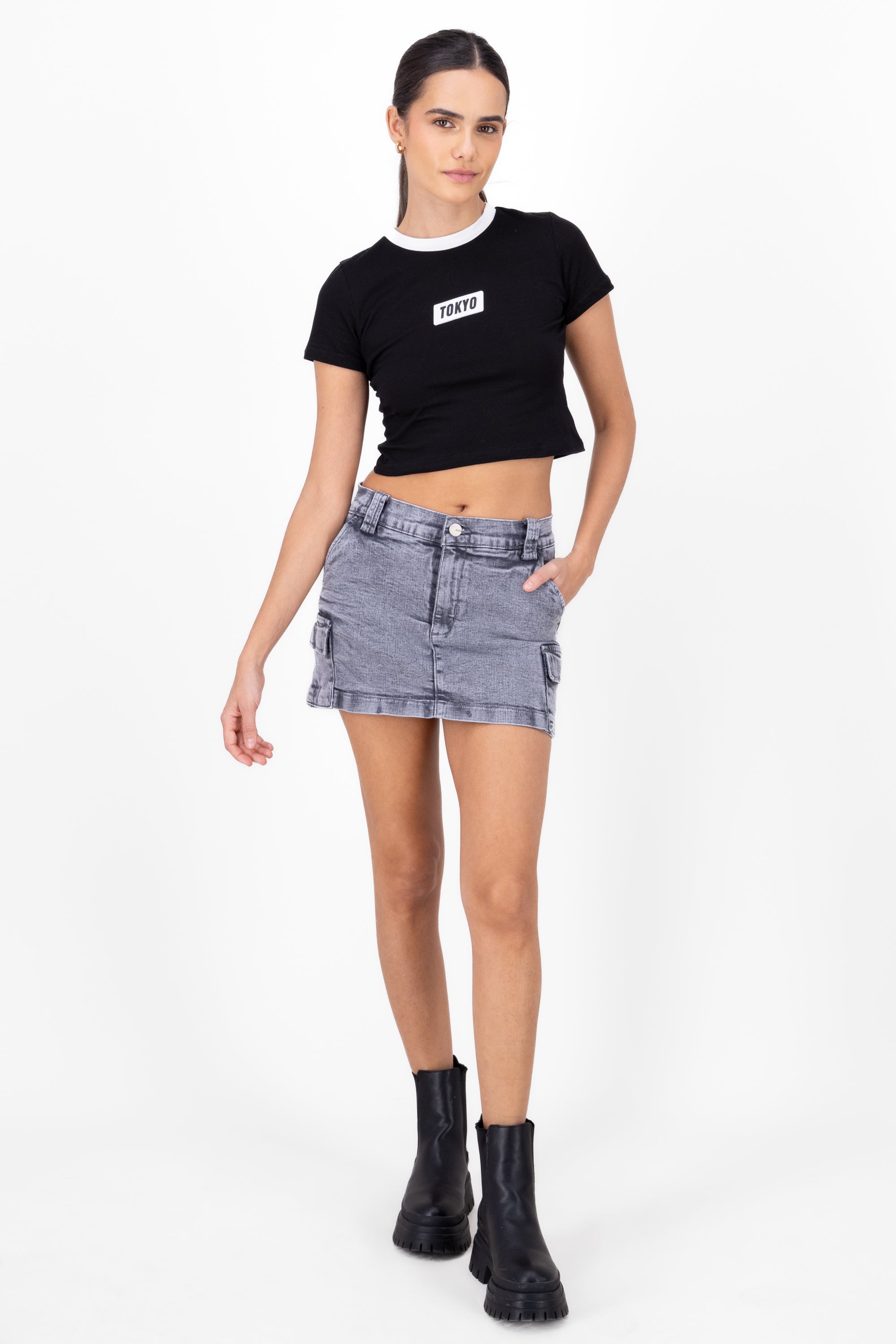 Short skirt Pocket pockets Dark gray