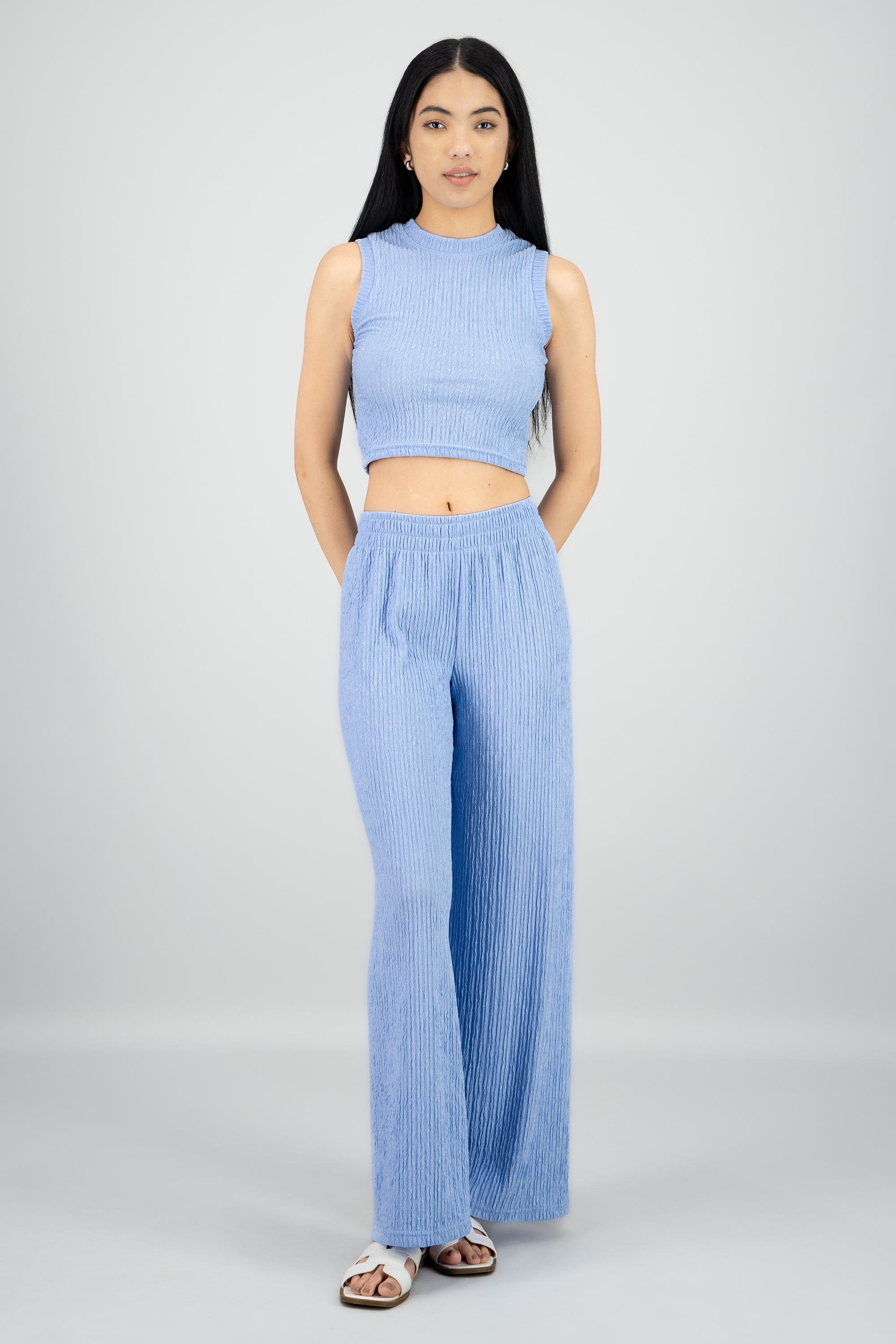 Pantalón flared textura AZUL CIELO