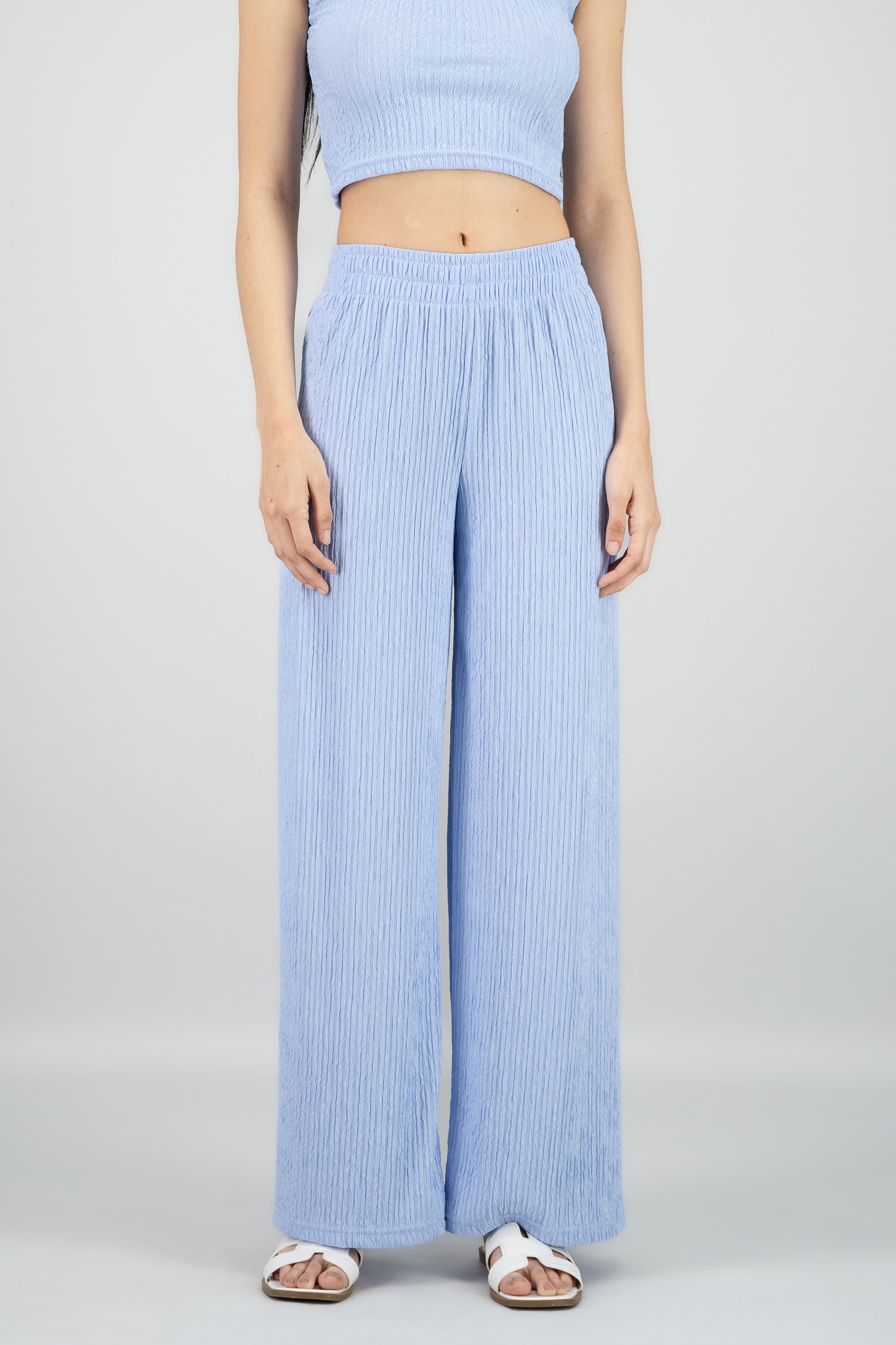 Pantalón flared textura AZUL CIELO
