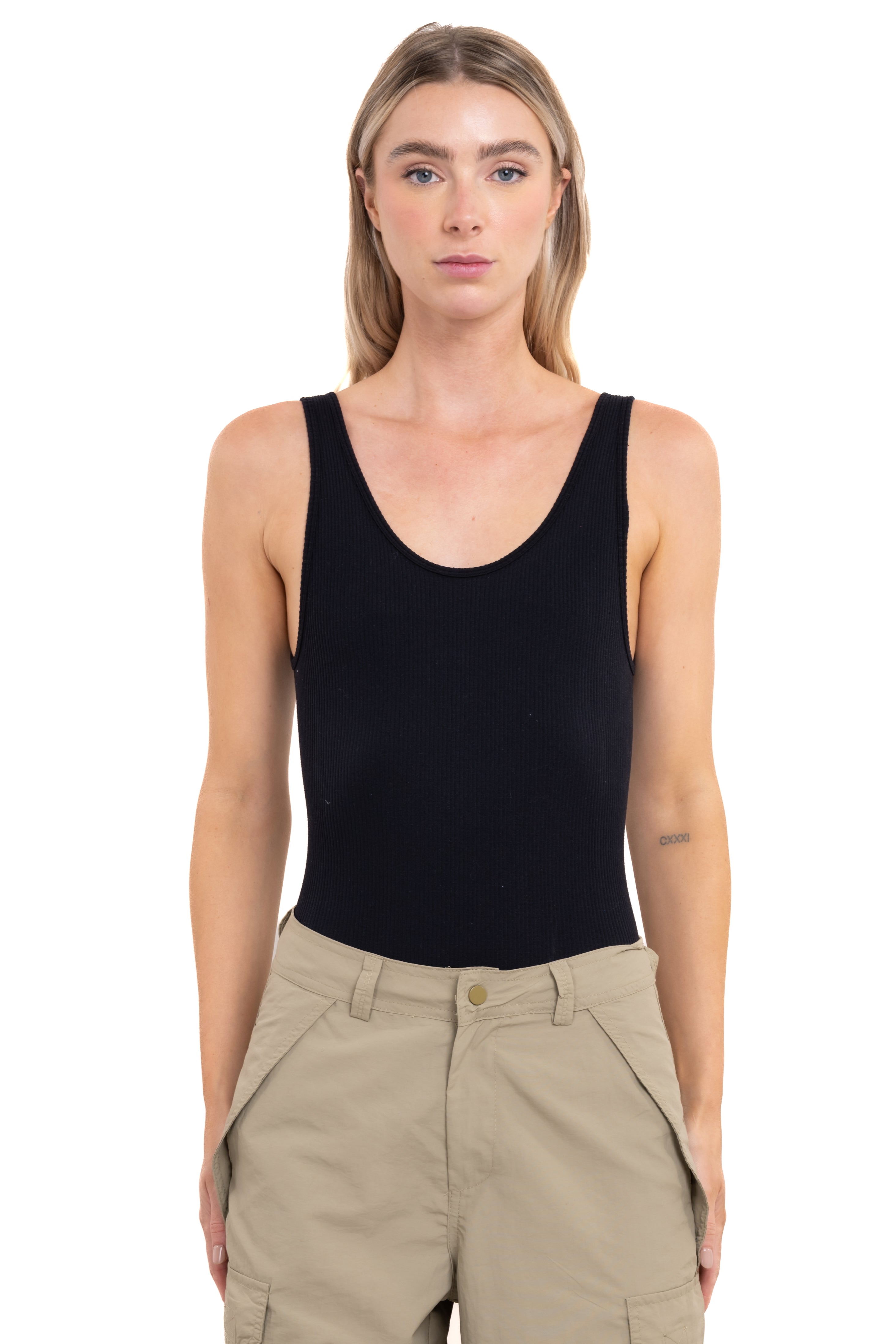 Bodysuit acanalado cuello redondo NEGRO