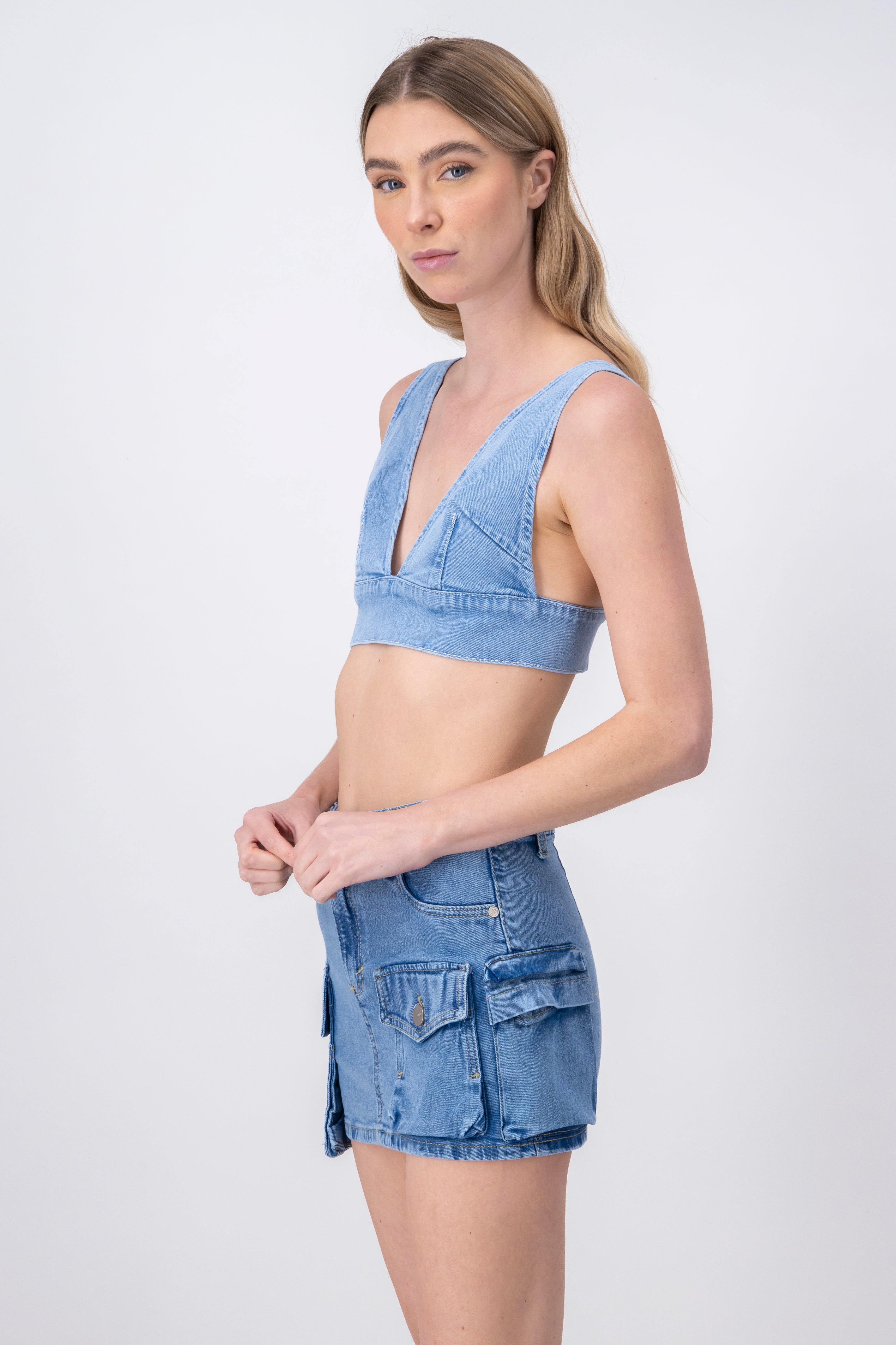 Top Crop Denim Escote V ACID LIGHT