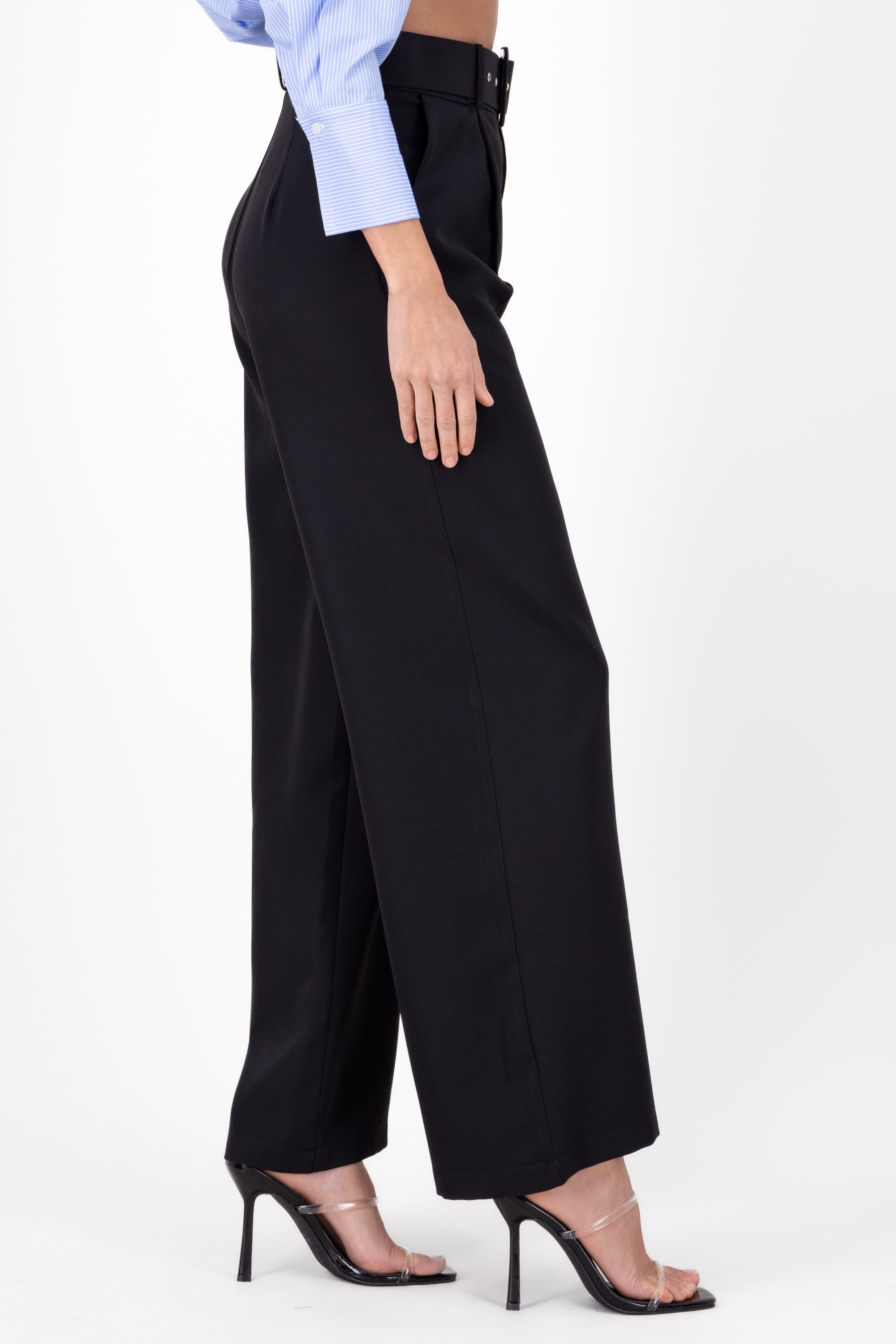 Pantalon Liso Cinturon NEGRO
