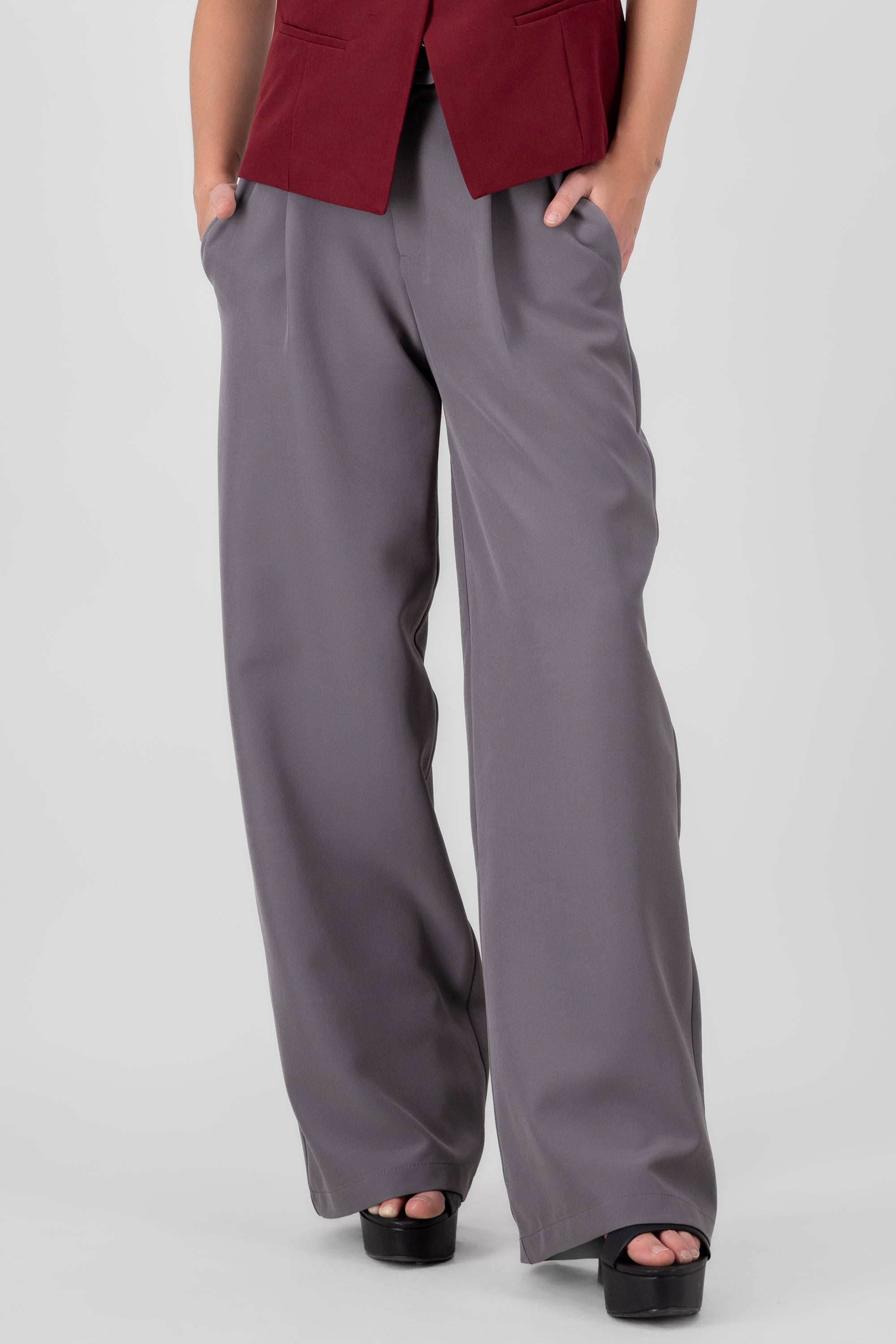 Pantalon Liso Cinturon GRIS