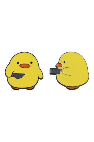 Threatening duckling pin YELLOW