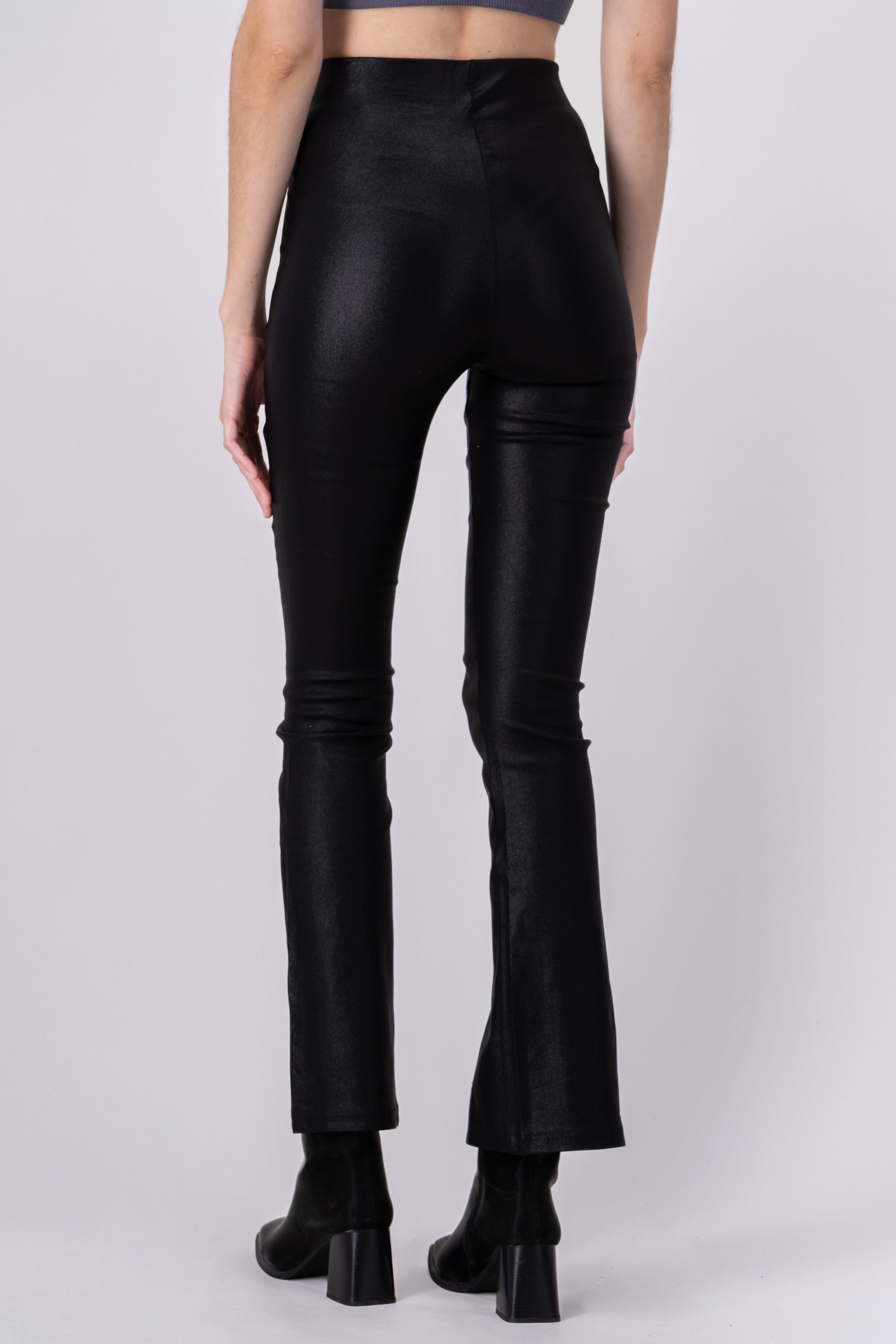 Pantalon flare metalizado NEGRO