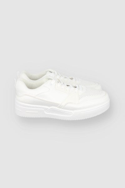 Tenis Casual Perforaciones Al Frente BLANCO