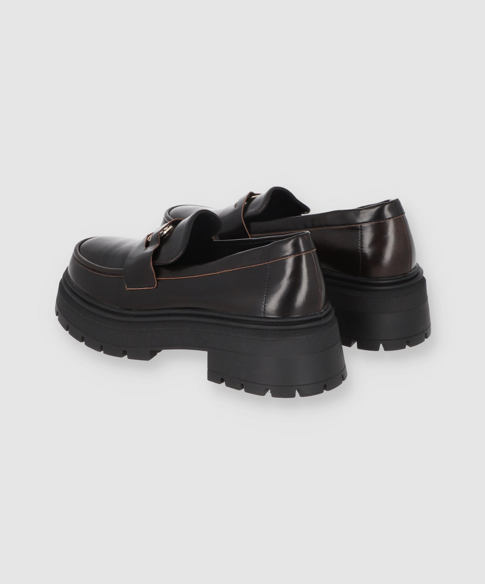 Loafer Chunky Placa Metal VINO