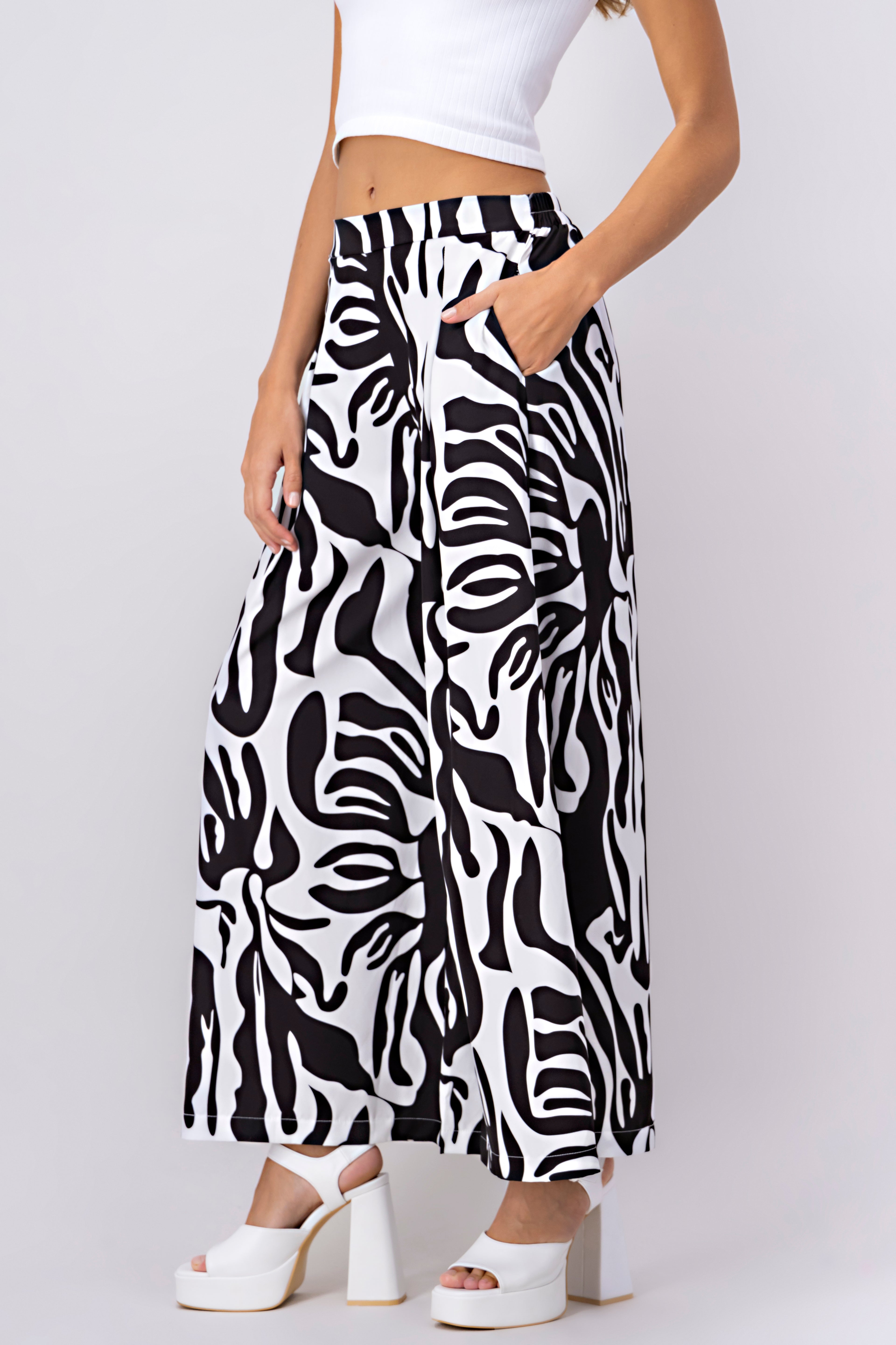 Super Wide Leg Pants Printed Black Combo