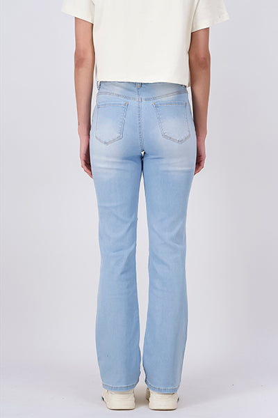 Flare jeans. Light Wash