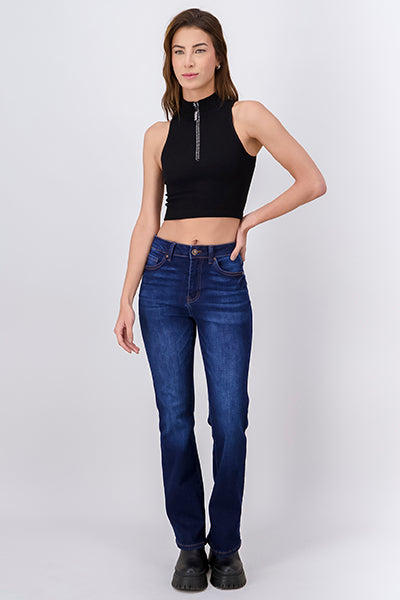 Flare jeans. Dark Wash