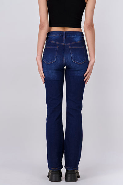 Flare jeans. Dark Wash