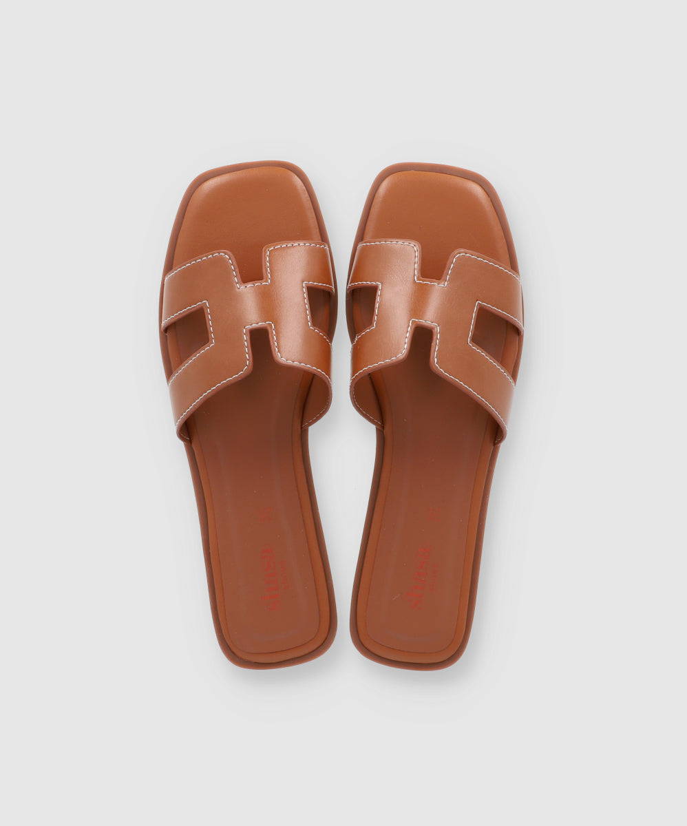 Sandalia Sencilla Tiras Greca TAN