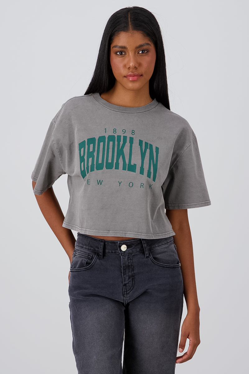 Playera Crop Brooklyn GRIS JASPE