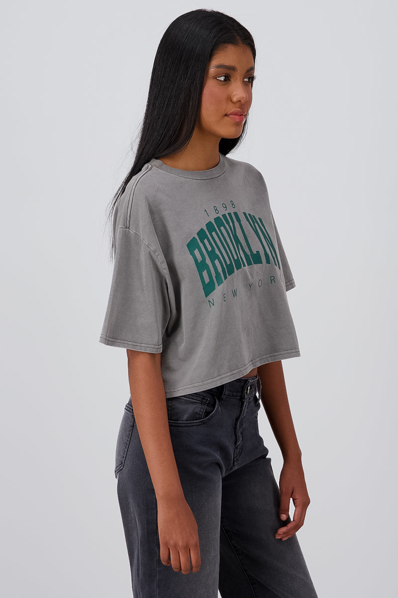 Playera Crop Brooklyn GRIS JASPE