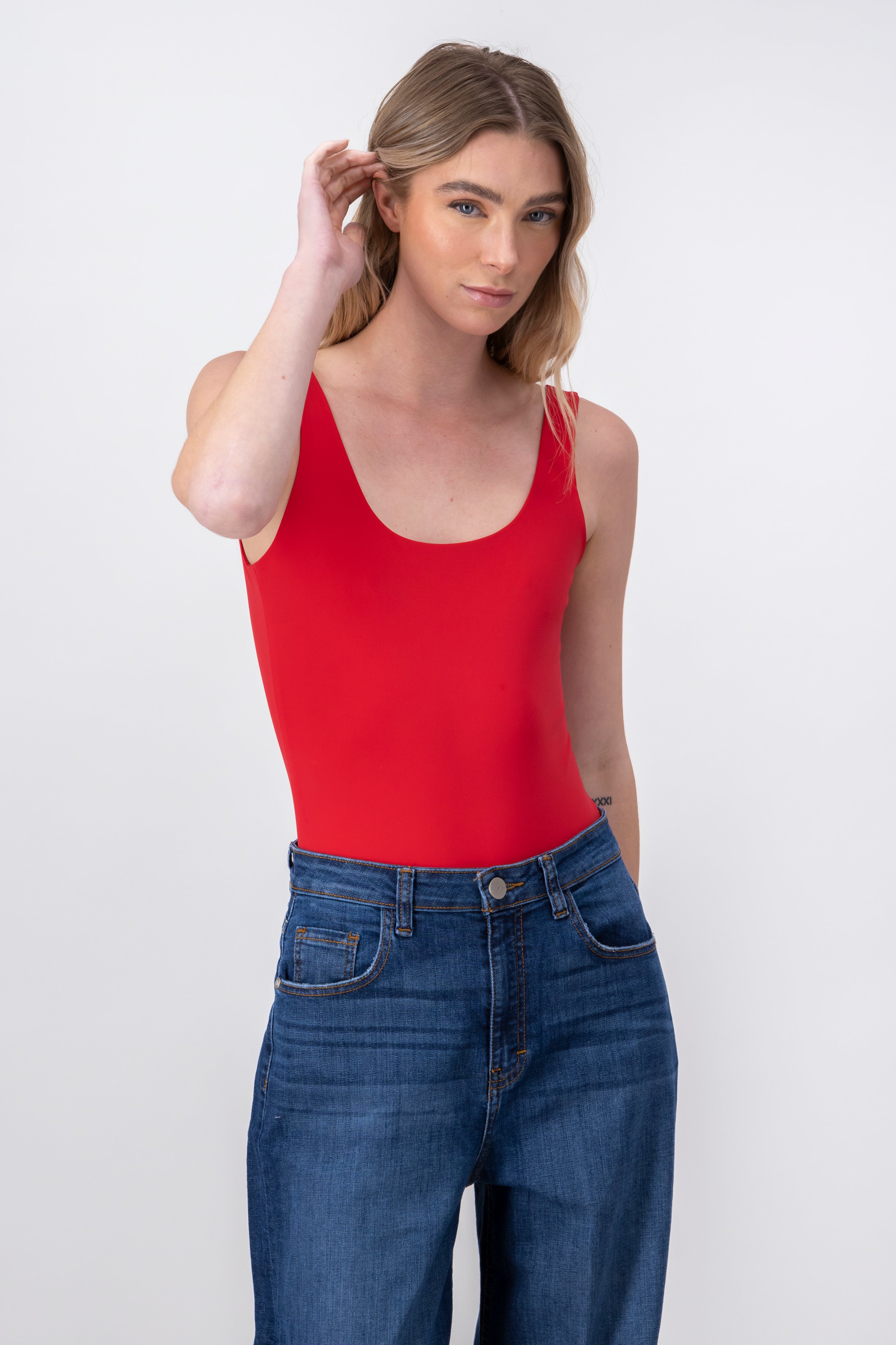 Bodysuit liso escote espalda ROJO