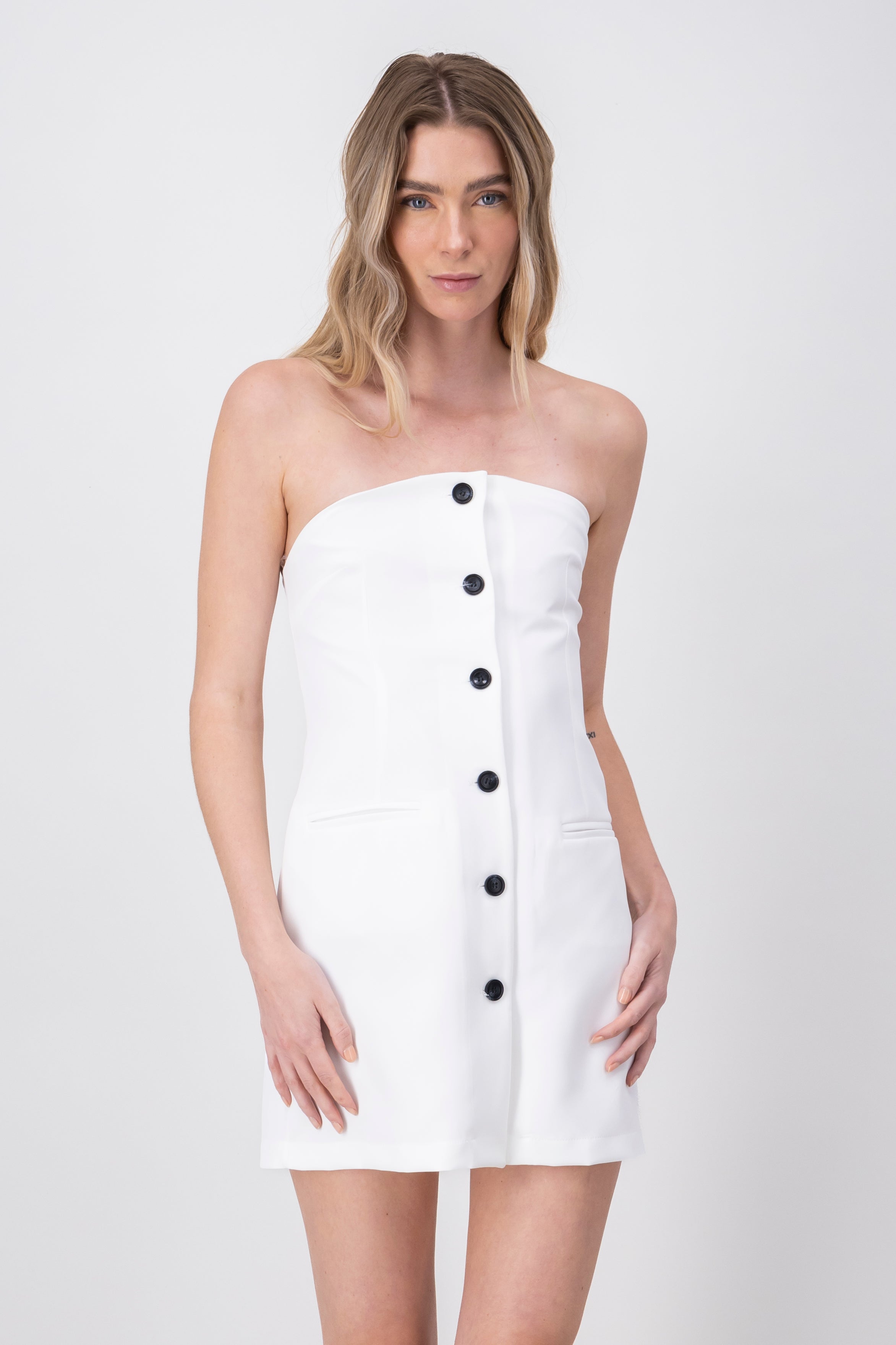 Vestido mini strapless botones BLANCO COMBO