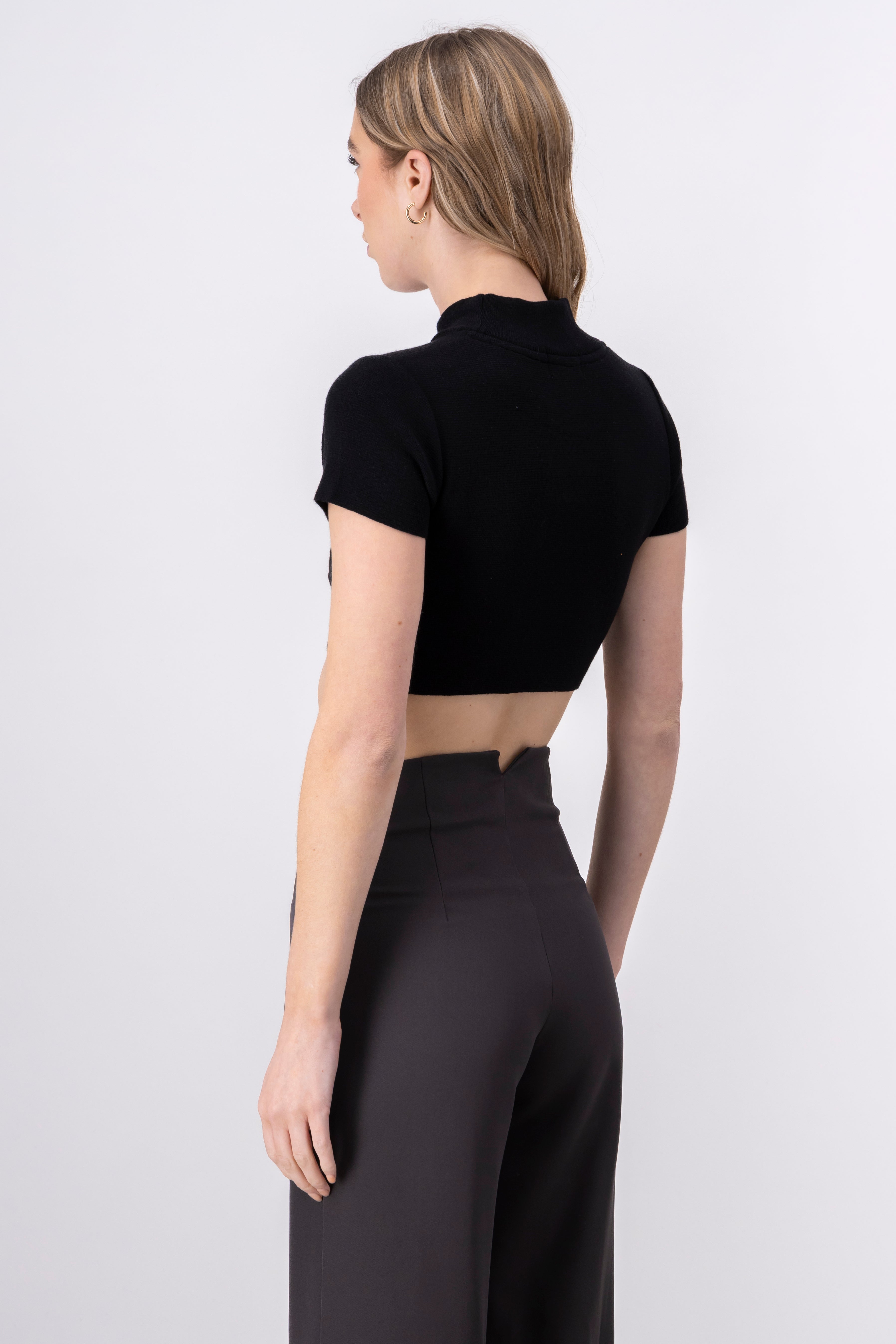 Top Crop Short manga fabric BLACK