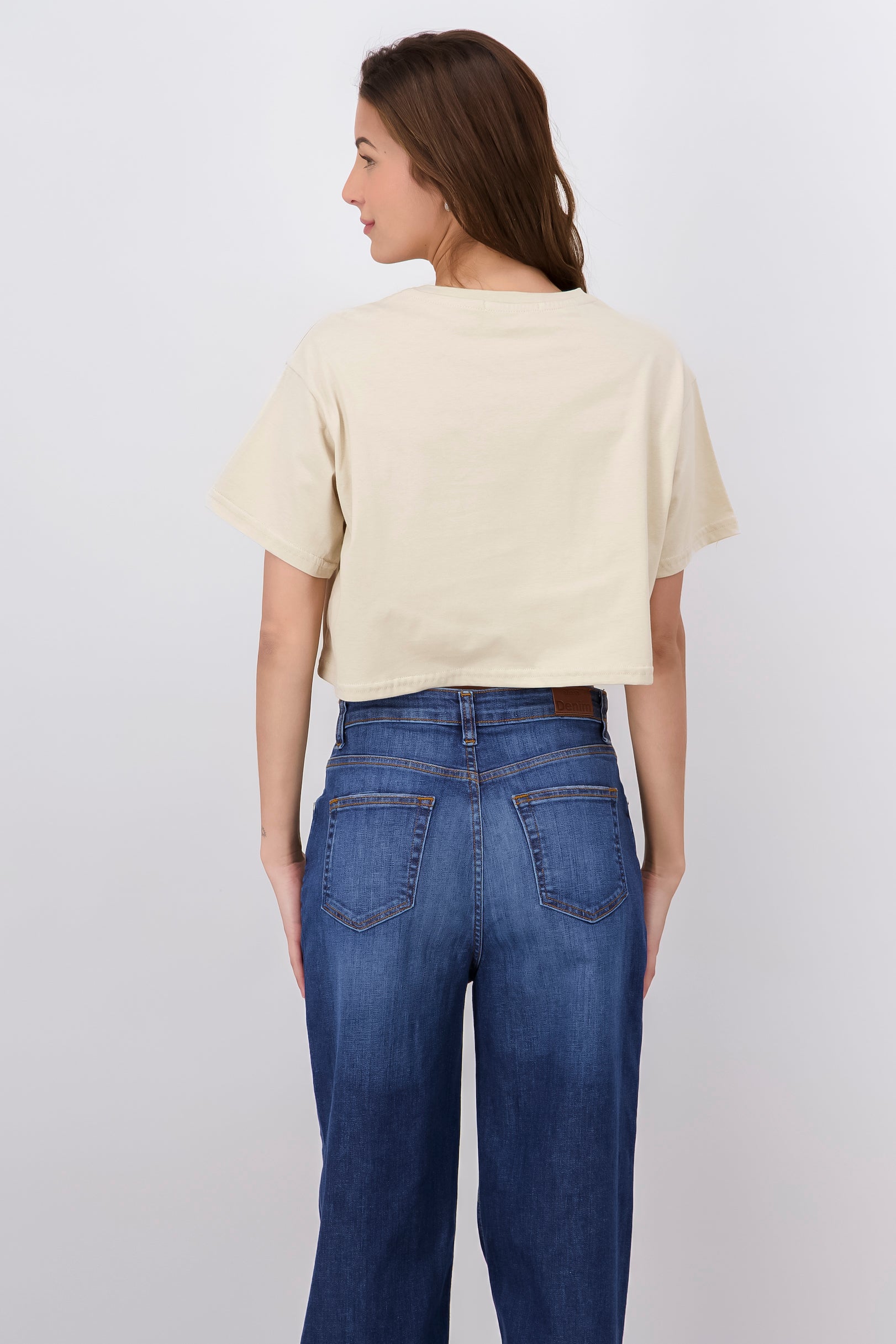 Playera crop boxy Nueva York BEIGE