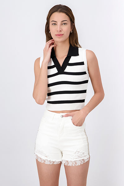 Striped pole neck vest White Combo