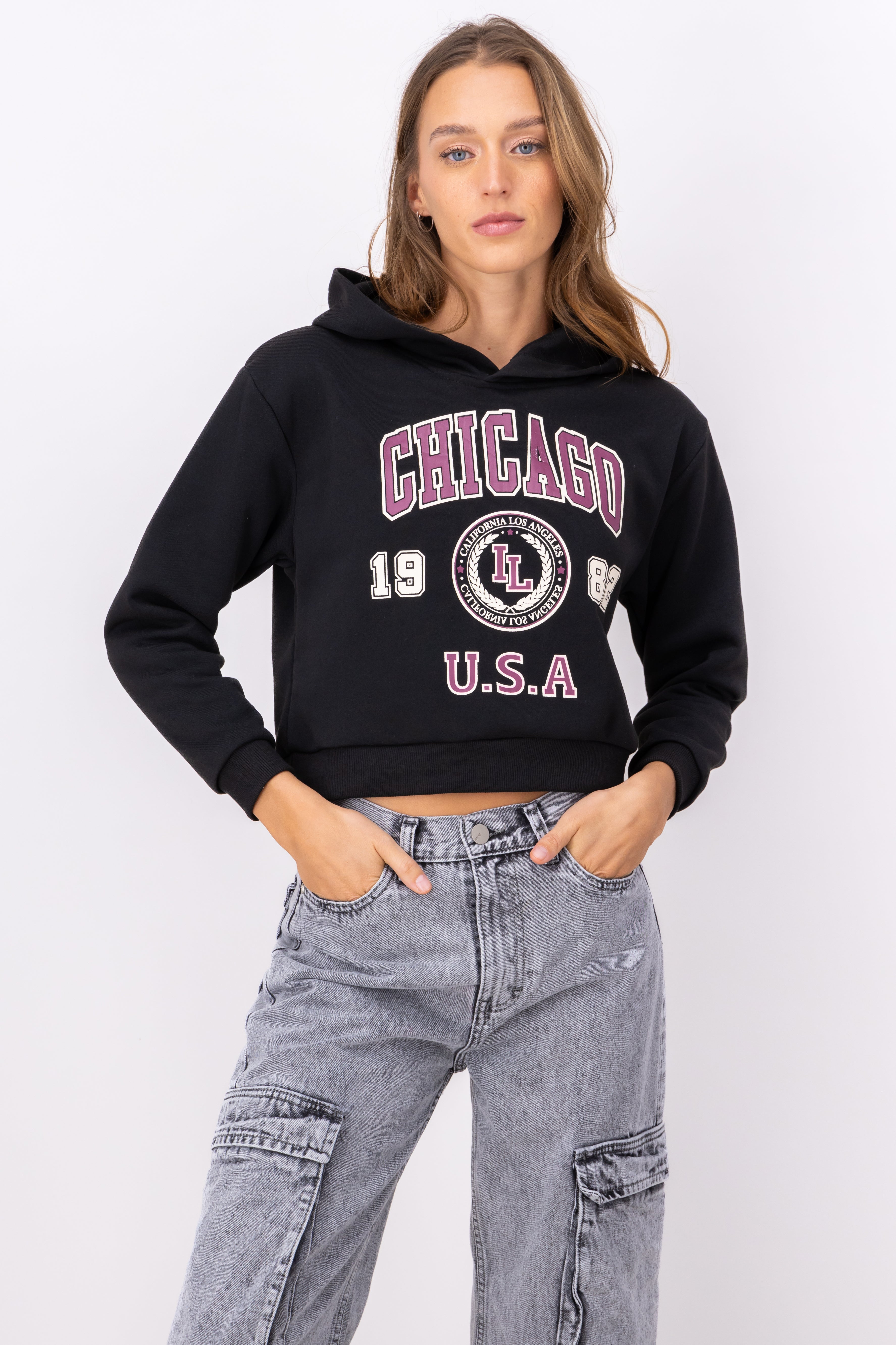 Chicago Print Crop Sweatshirt BLACK