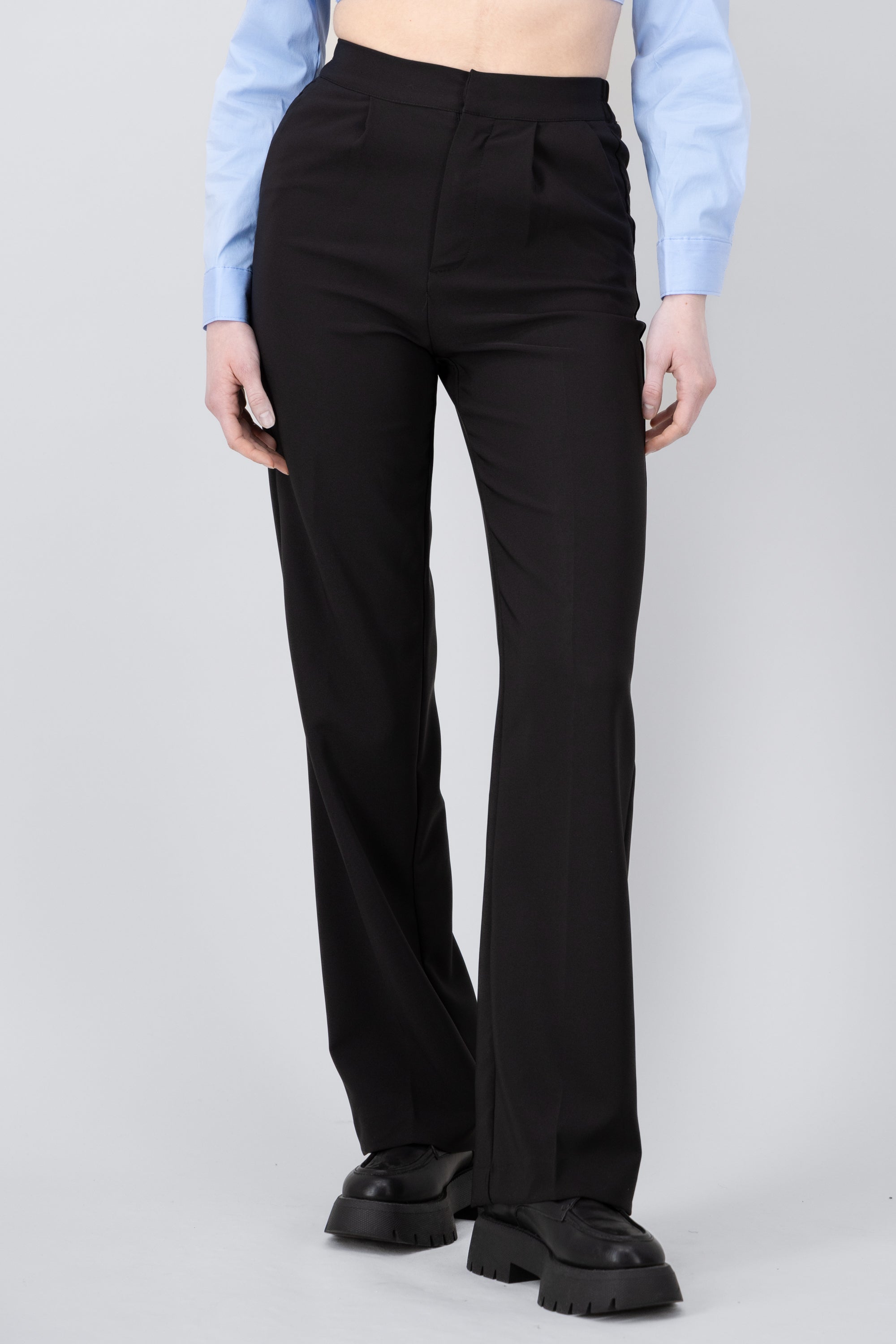 Pantalon Recto Liso Con Pinzas NEGRO