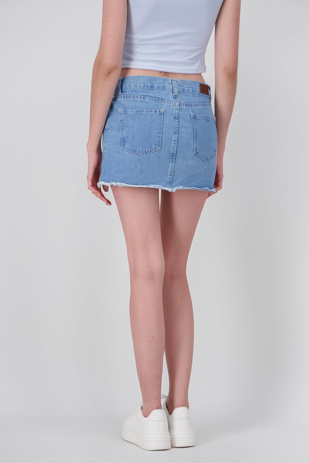 Mini skirt with destruction Medium Wash