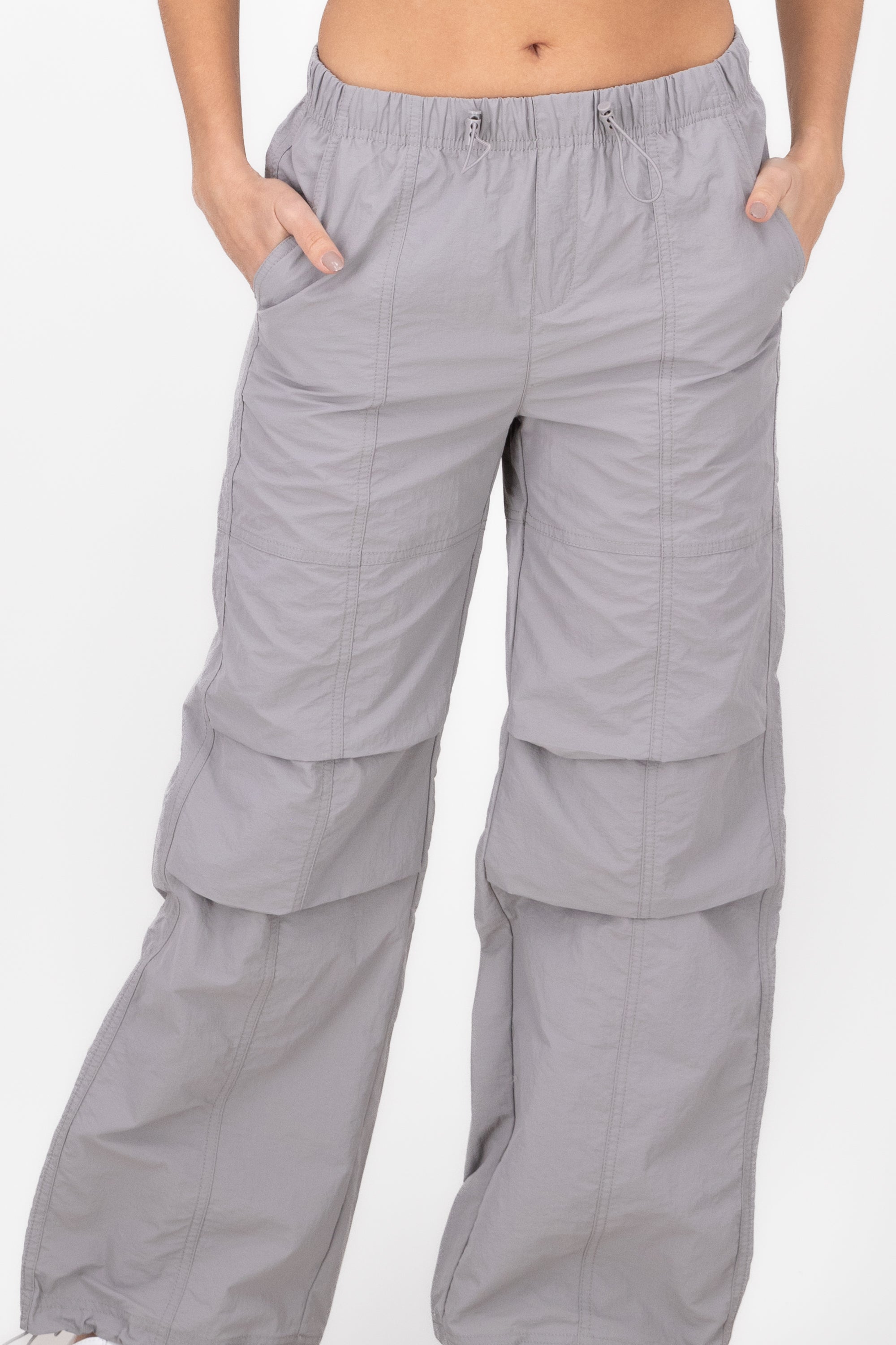 Pantalones Tipo Parachute GRIS